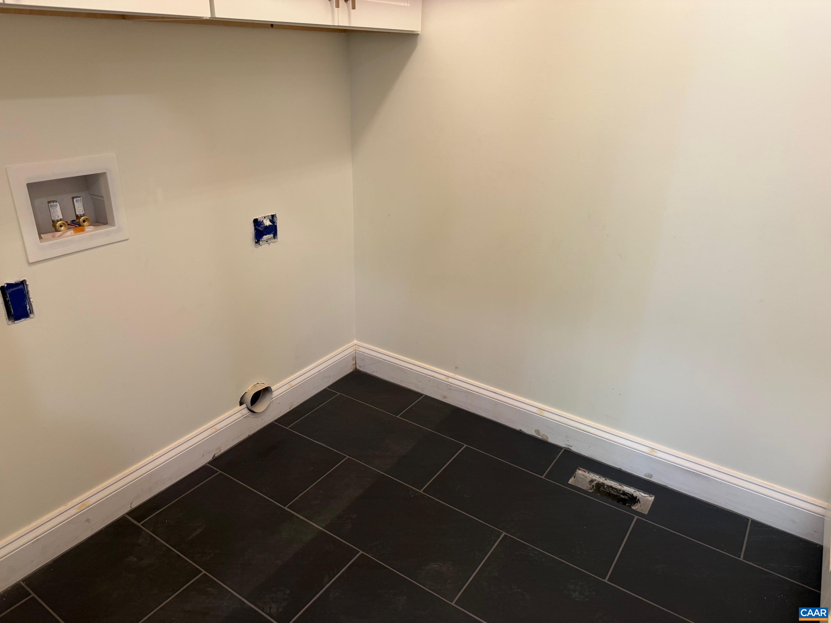 Charlottesville, Virginia, 22901, United States, 4 Bedrooms Bedrooms, ,4 BathroomsBathrooms,Residential,Active,2037538