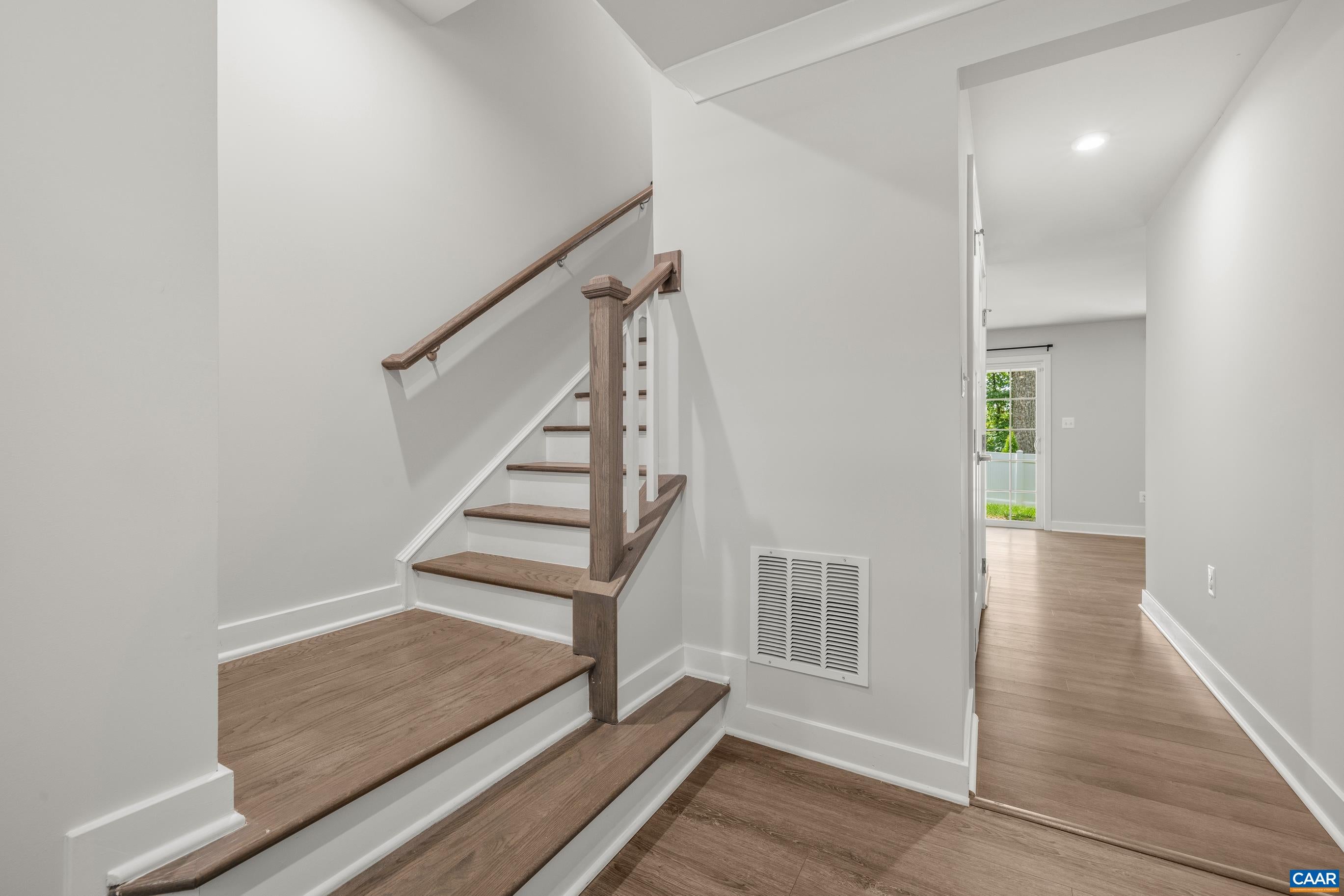 3233 ACADIA DR