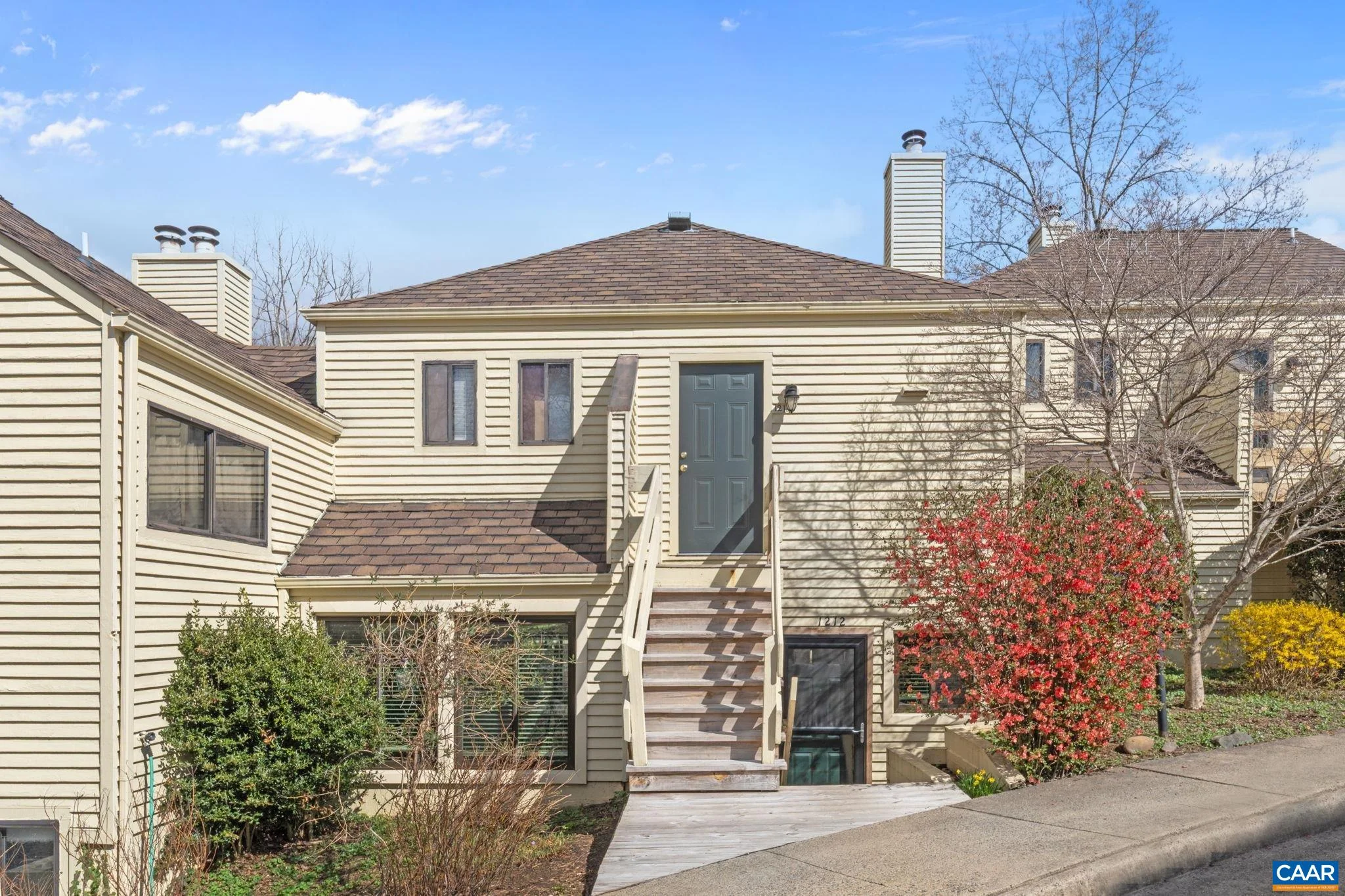 1212 Chatham Rdg