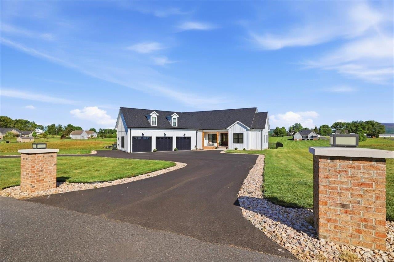 29 SUNDOWN DR