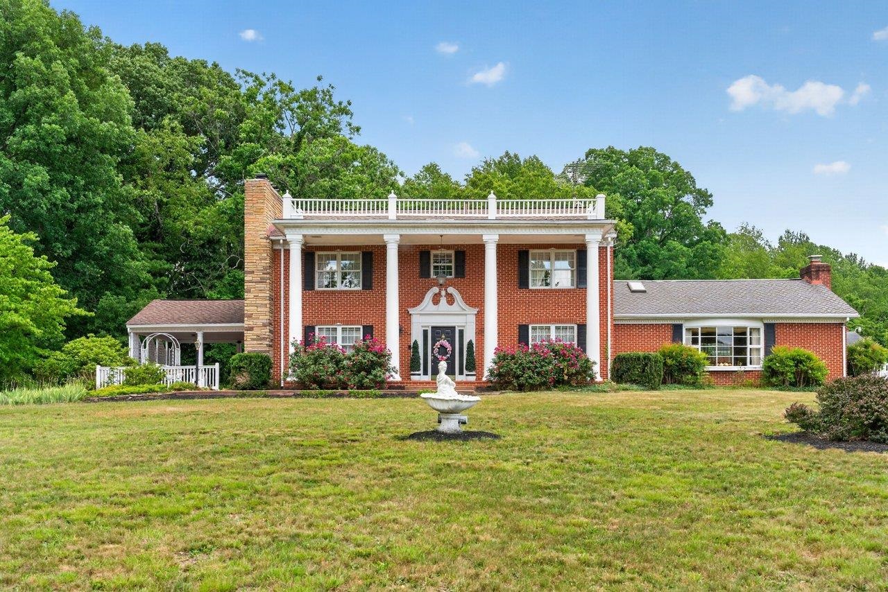 8217 South East Side Hwy, Elkton, VA, 22827