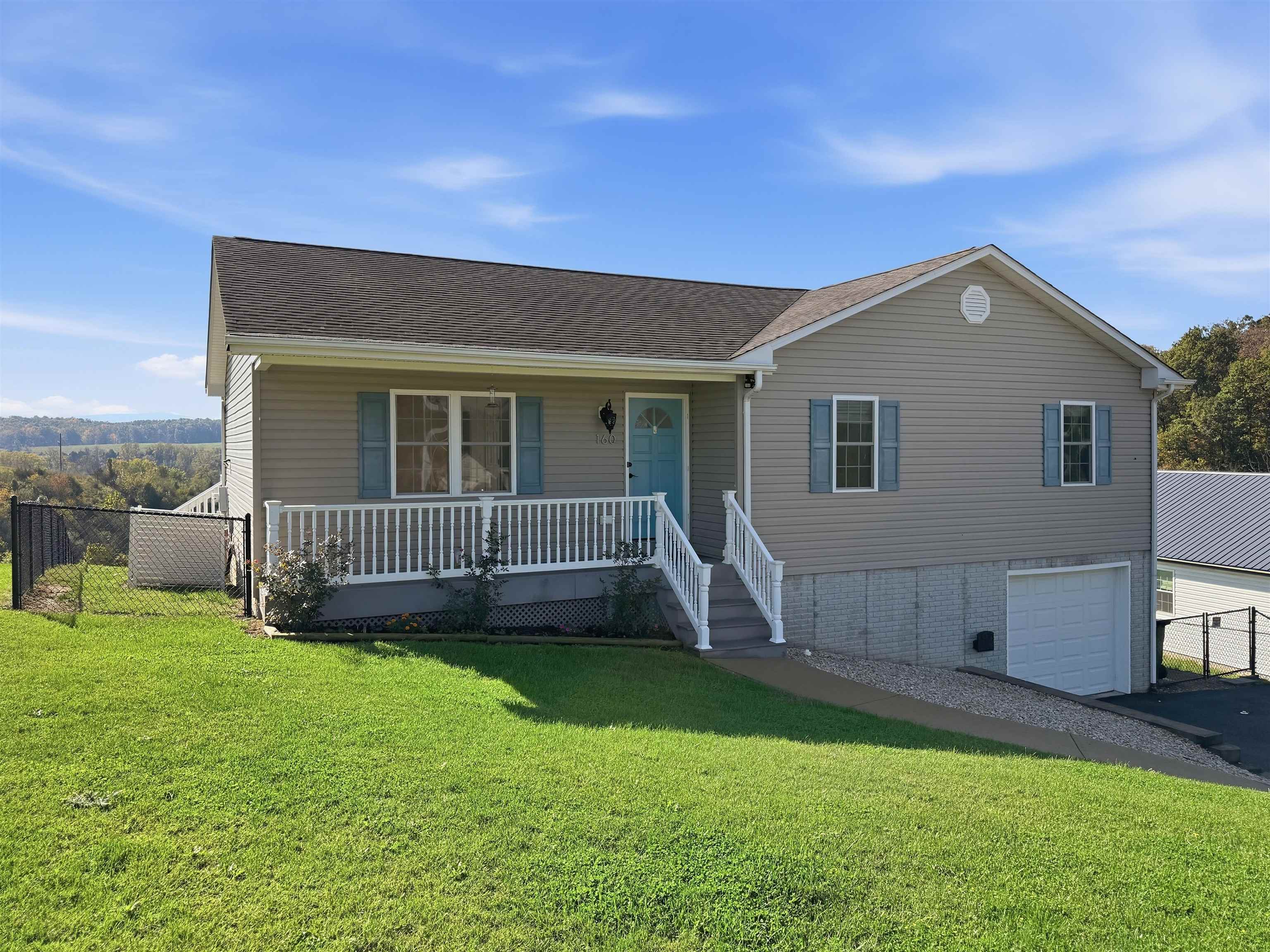 160 GREENVIEW DR