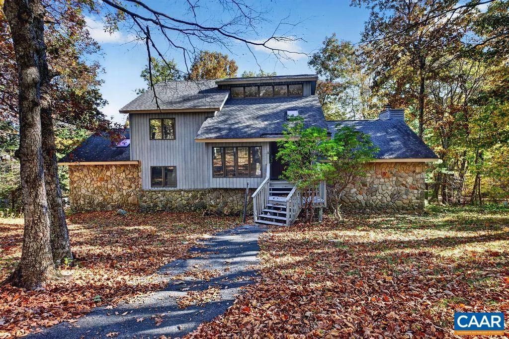 56 Laurel Springs Dr