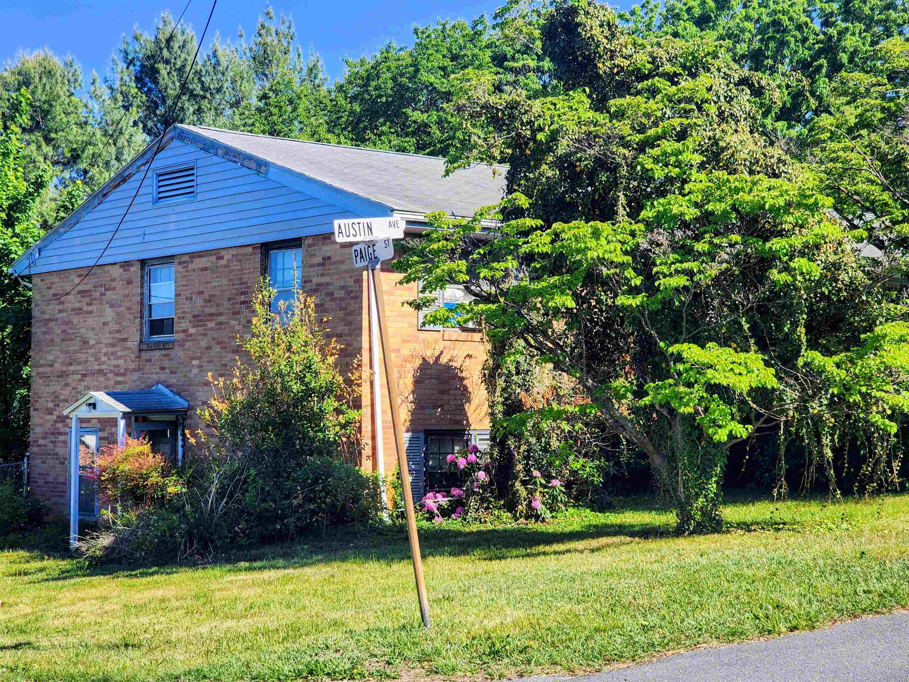 312 AUSTIN AVE