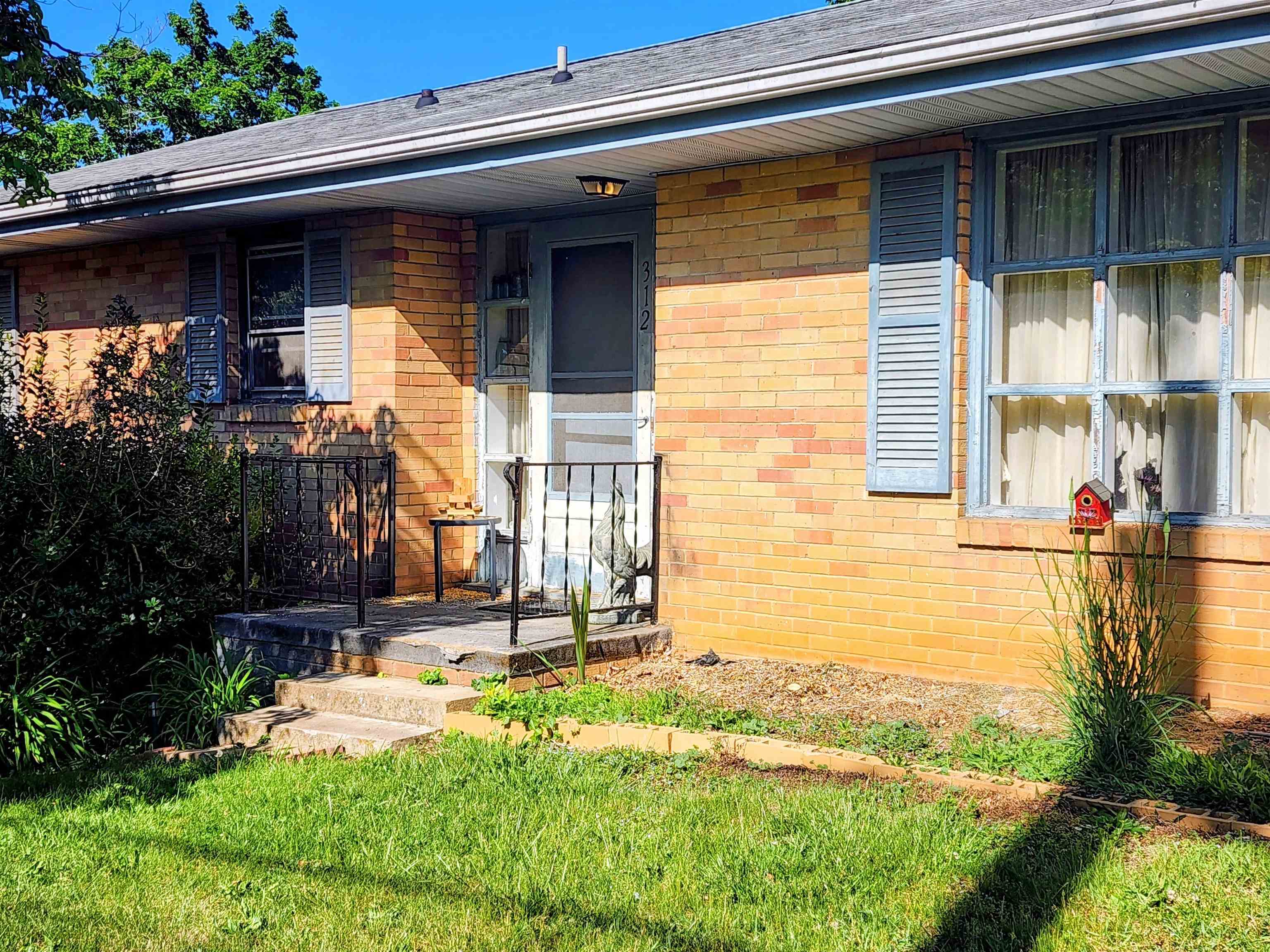 312 AUSTIN AVE