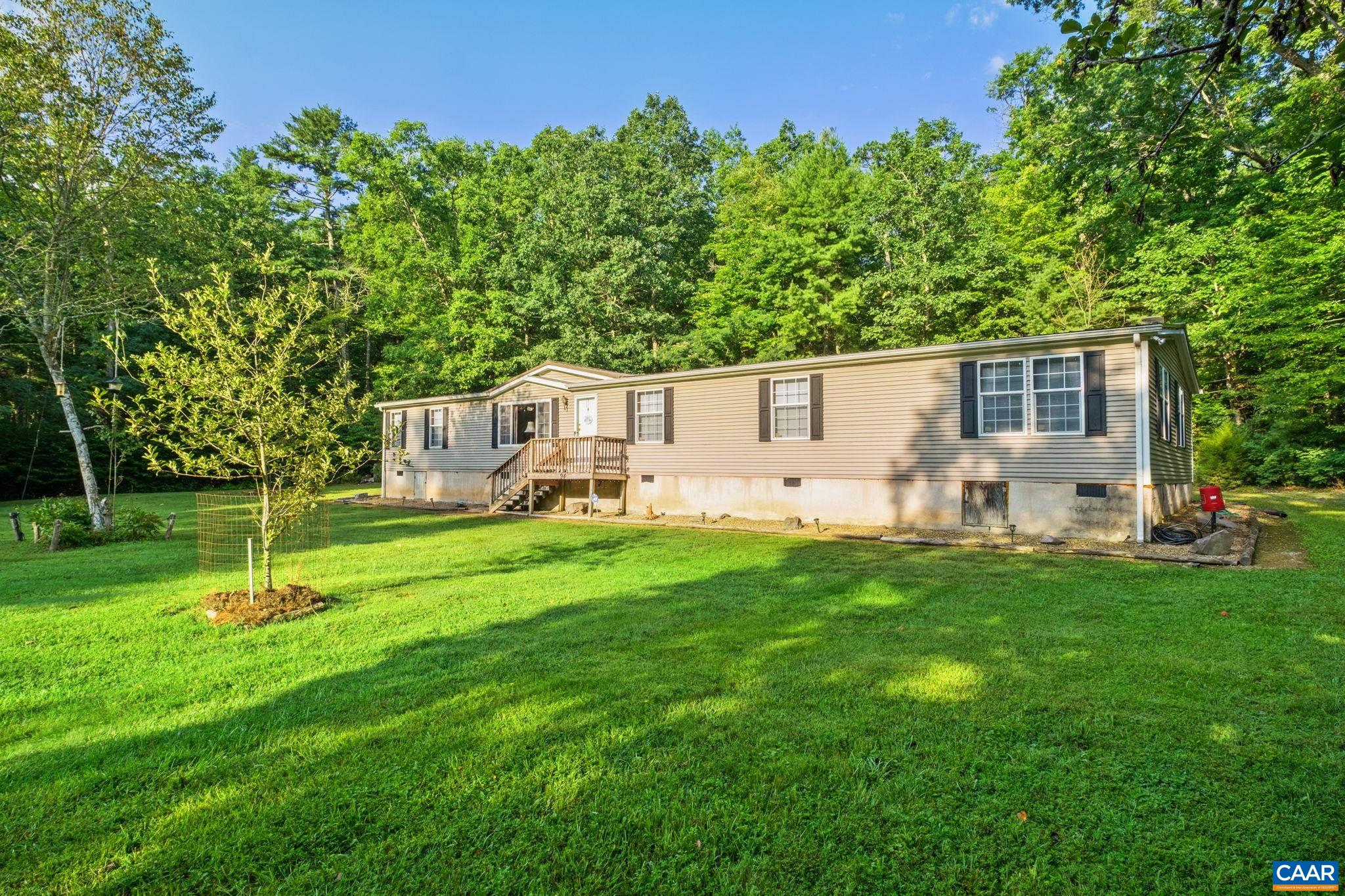 94 DIRE WOLF LN