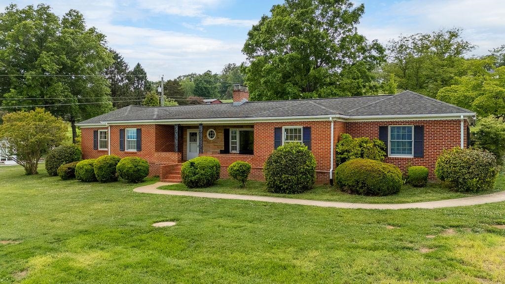 11 Avalon Ln, Lexington, VA, 24450