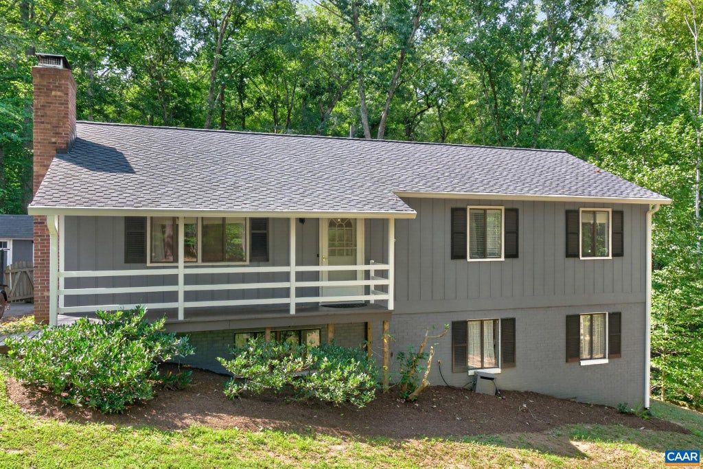 Photo of 218 Pineridge Ln, Charlottesville, VA 22911 (MLS # 681752)