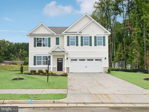 Photo of 155 Liberty Ln, Keswick, VA 22947 (MLS # VALA2008628)