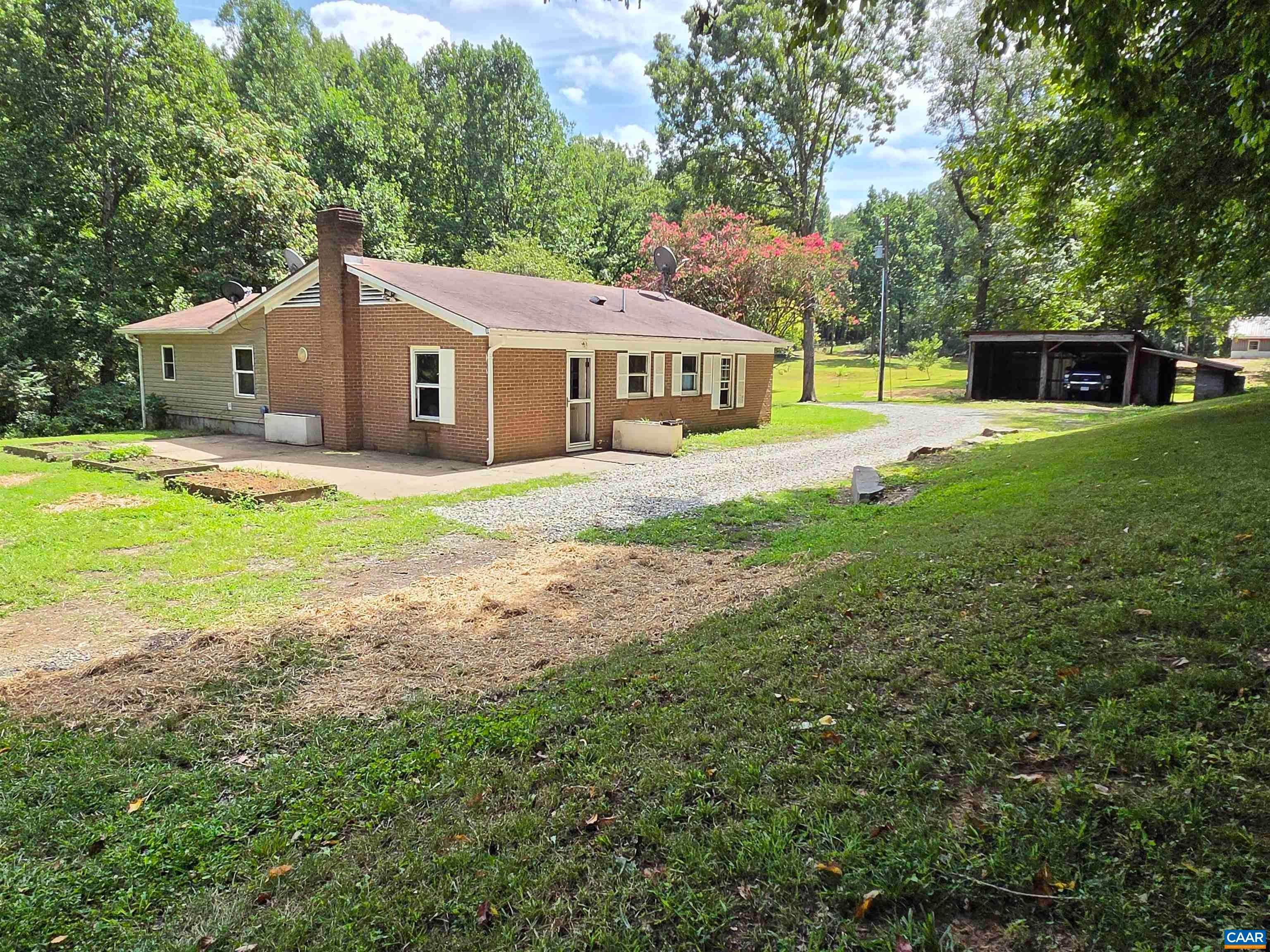 2159 GLENMORE RD