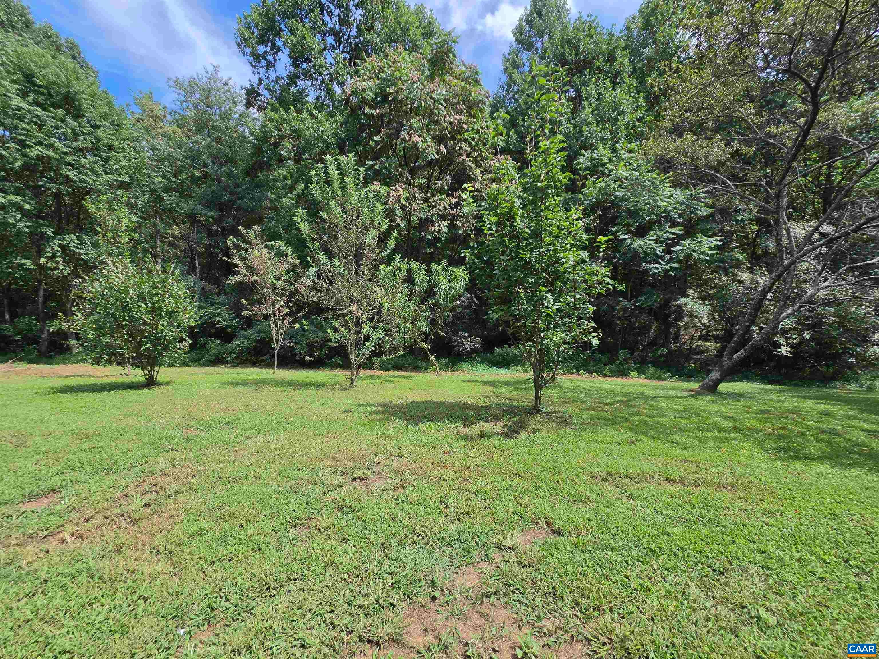 2159 GLENMORE RD