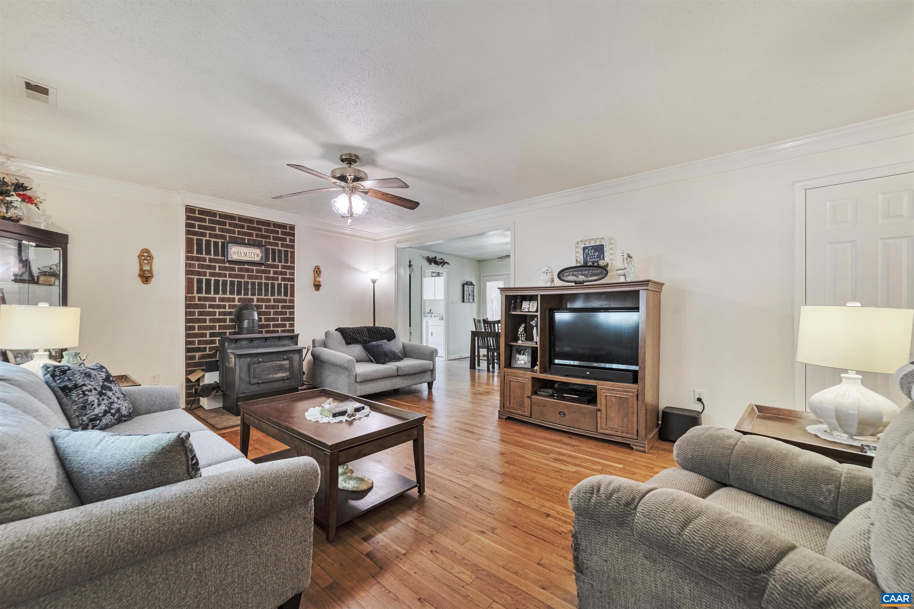 2415 BELLE MEADE RD