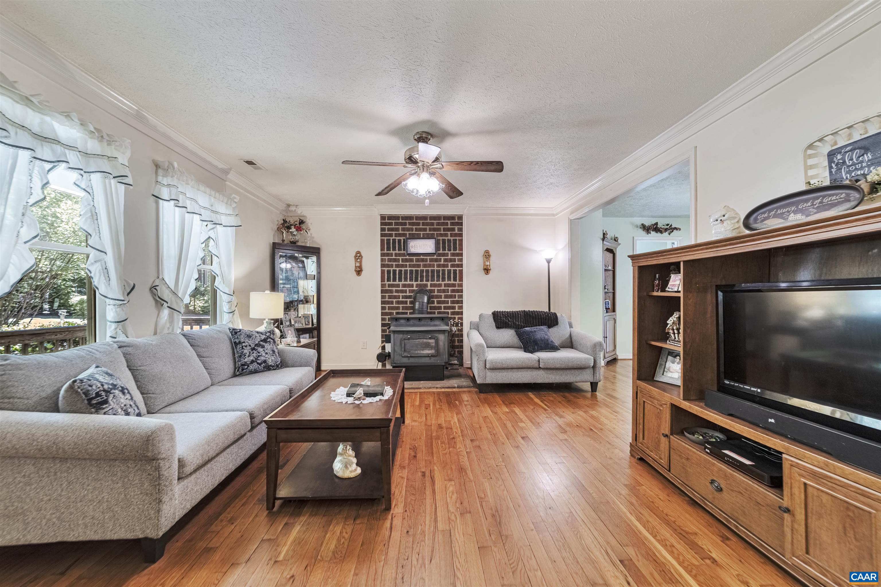 2415 BELLE MEADE RD
