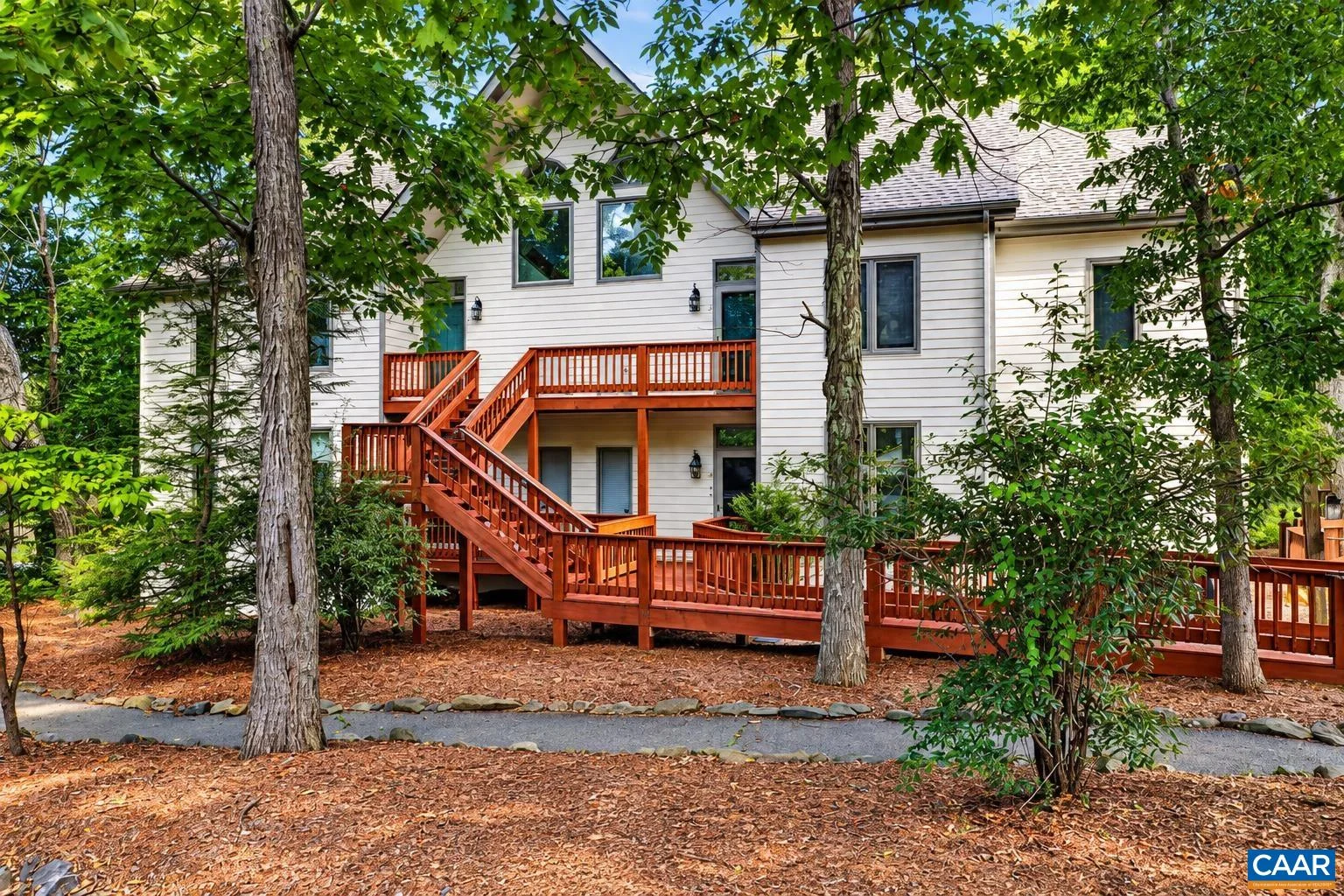 2004 Stone Ridge Woods Condos