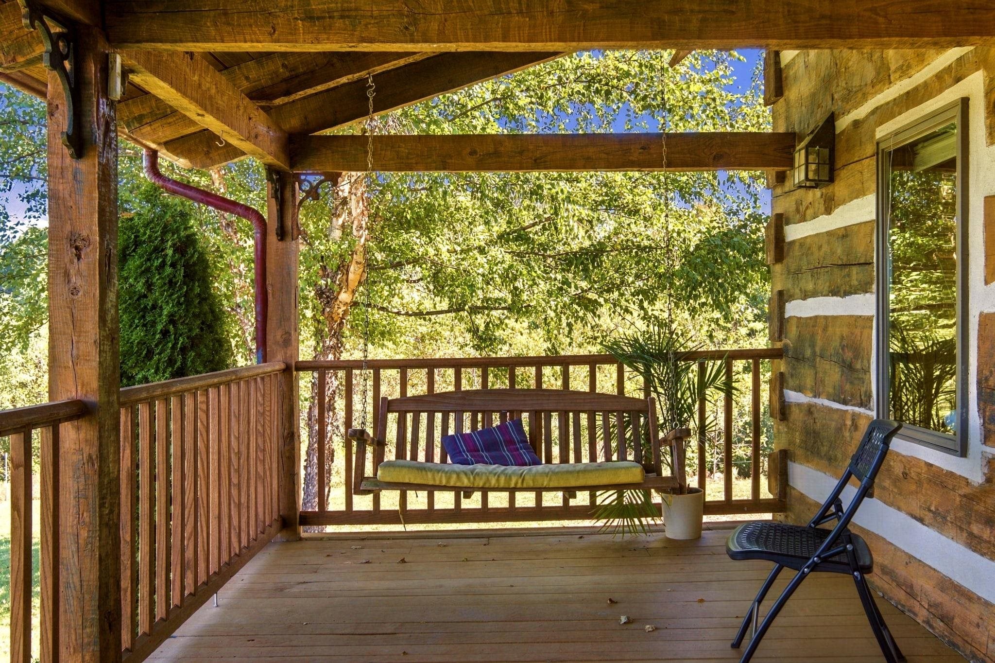 172 ROSEN LN