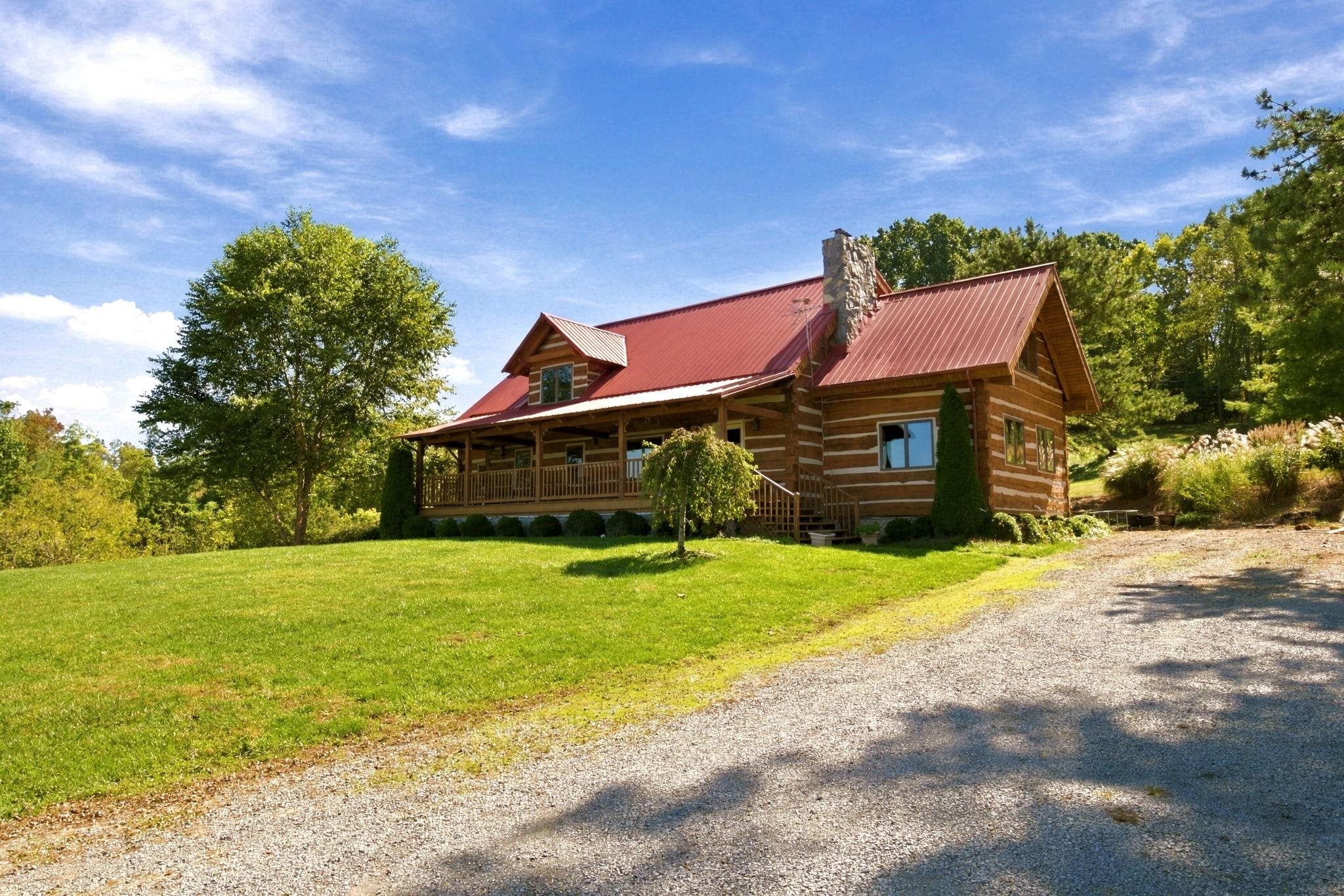 172 ROSEN LN