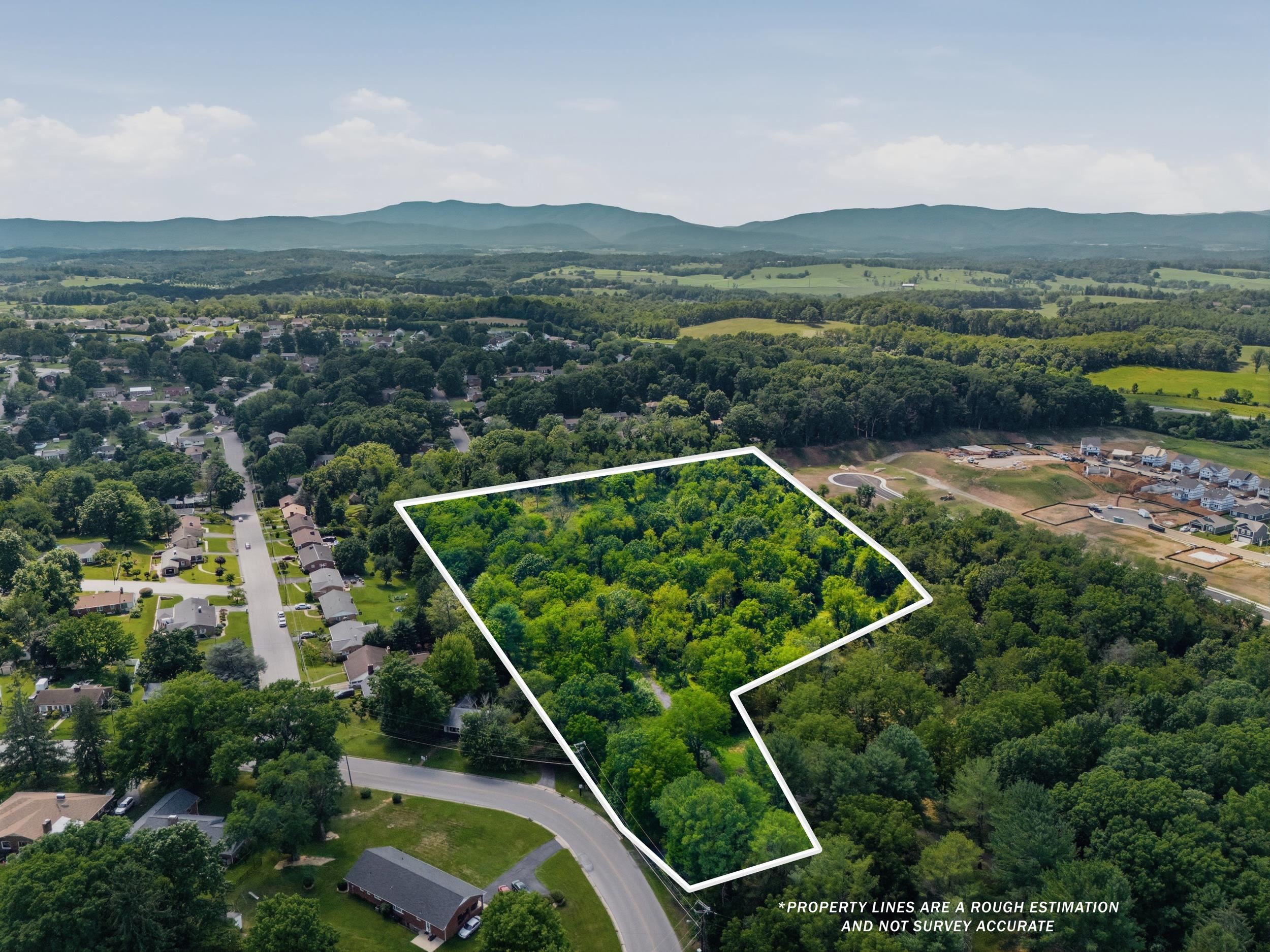 516 Hillcrest Dr, Staunton, VA, 24401