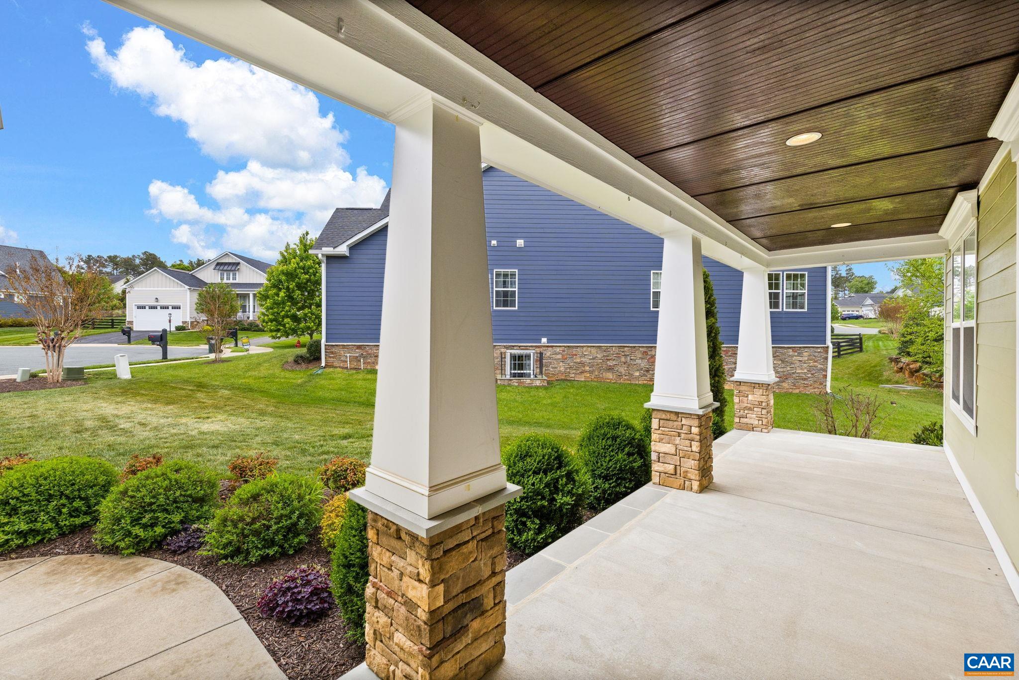 124 CHERRYWOOD CT