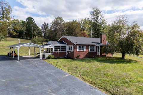 Photo of 161 Boyers Rd, Rockingham, VA 22801 (MLS # 670022)