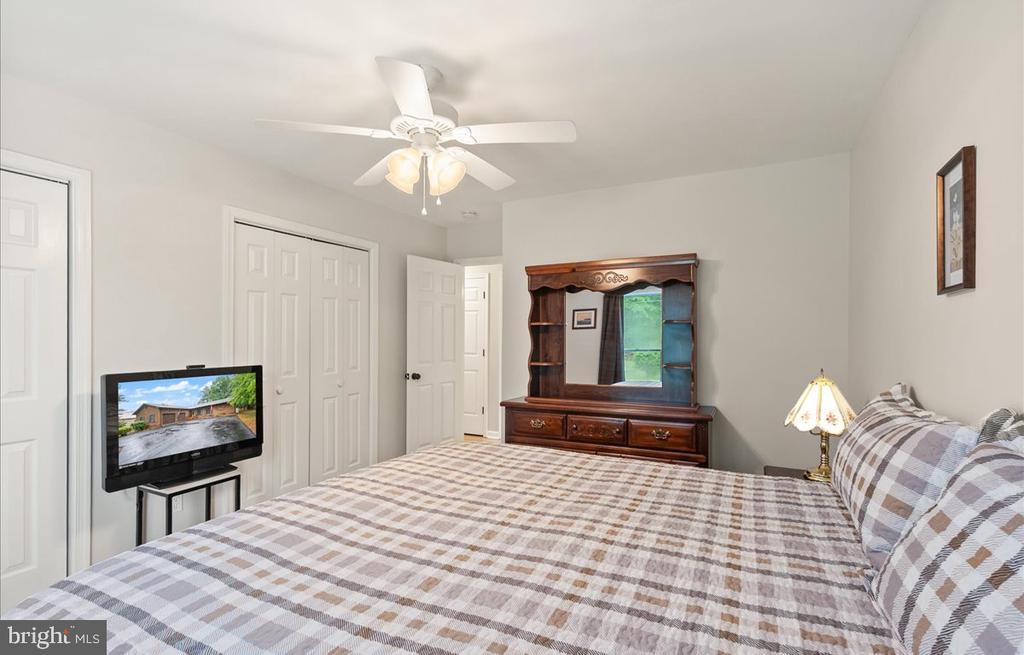 Locust Grove, Virginia 22508, United States, 3 Bedrooms Bedrooms, ,2 BathroomsBathrooms,Residential,Pending,129449