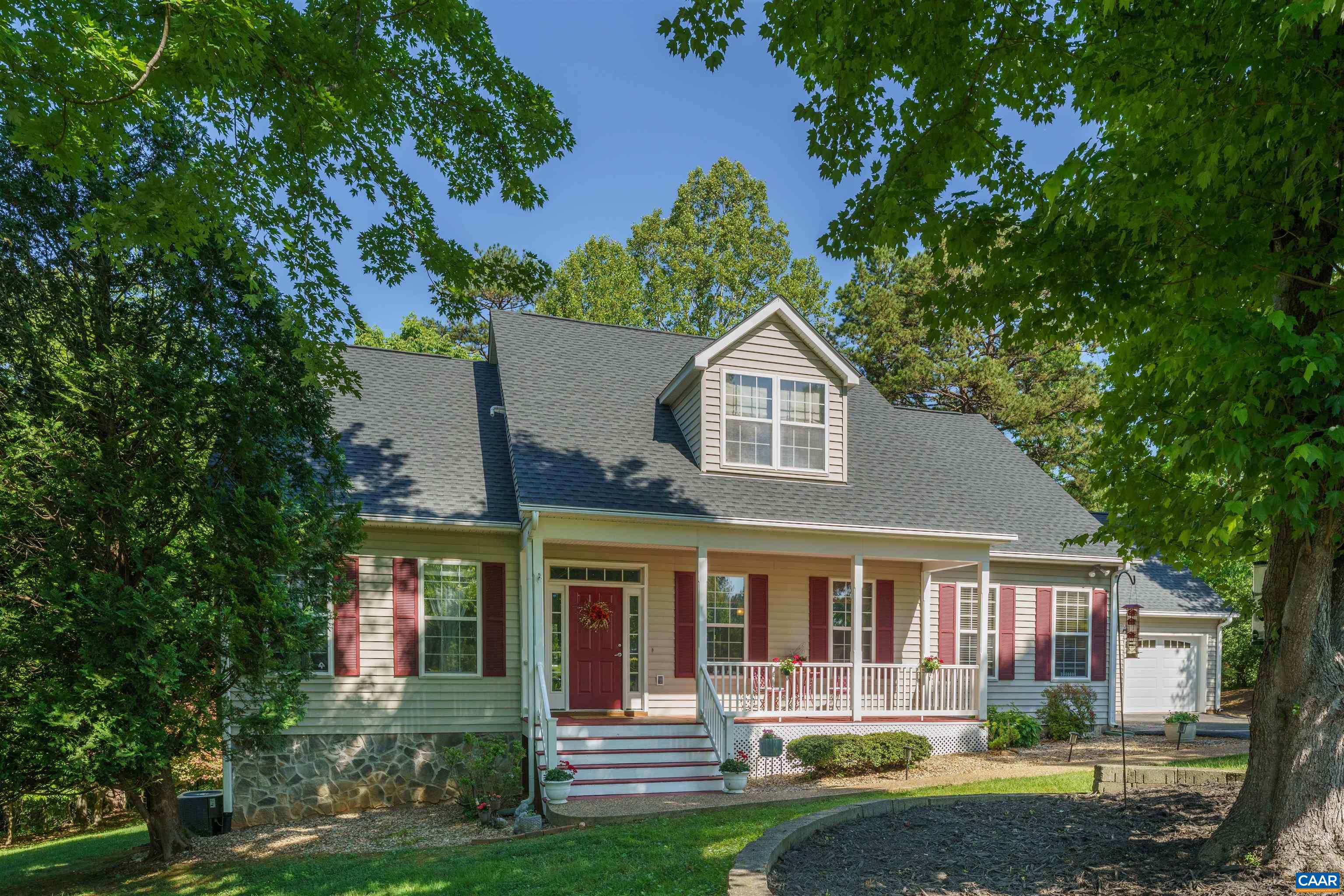 252 LARKSPUR WAY