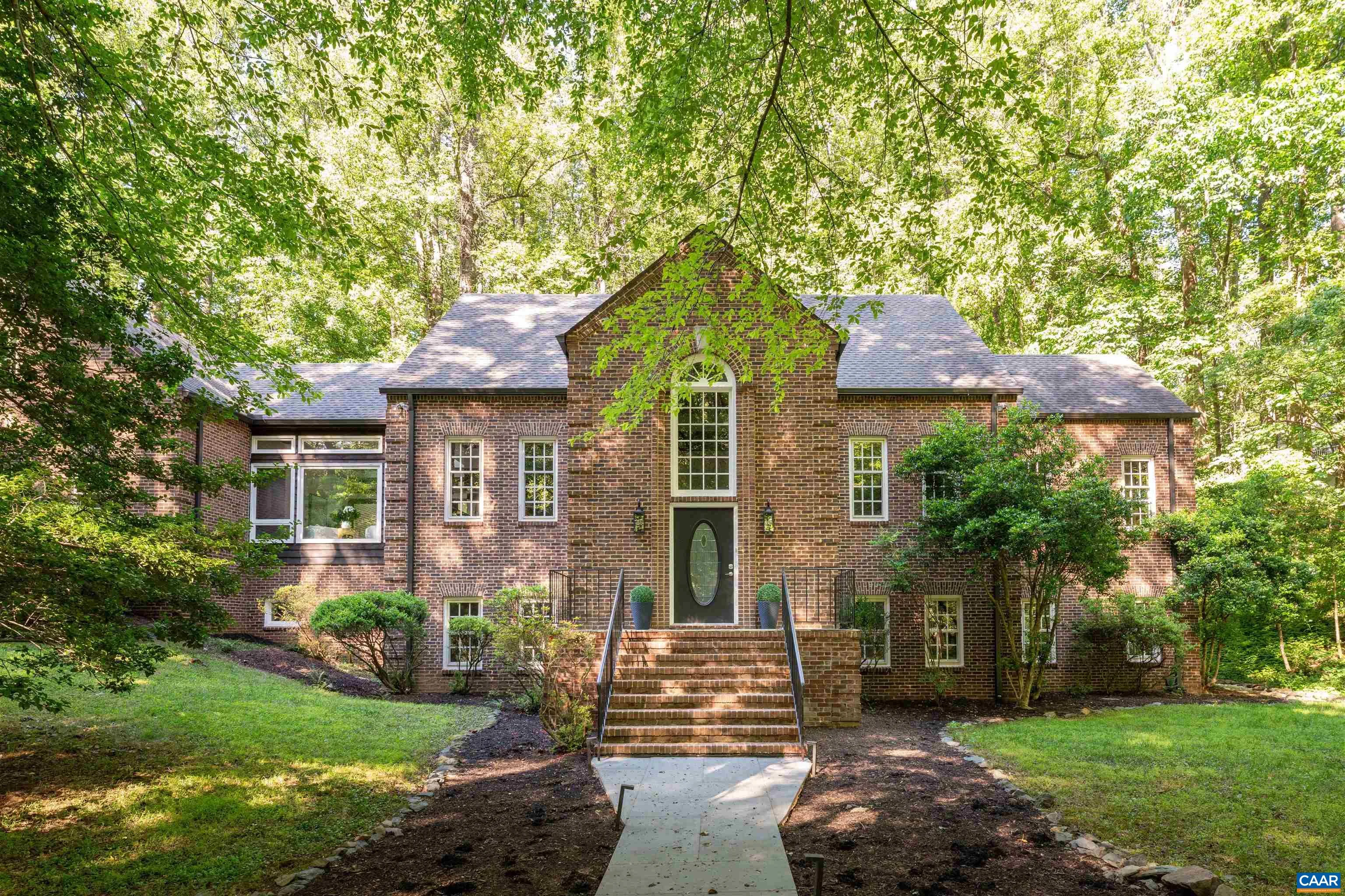 715 Tanglewood Rd