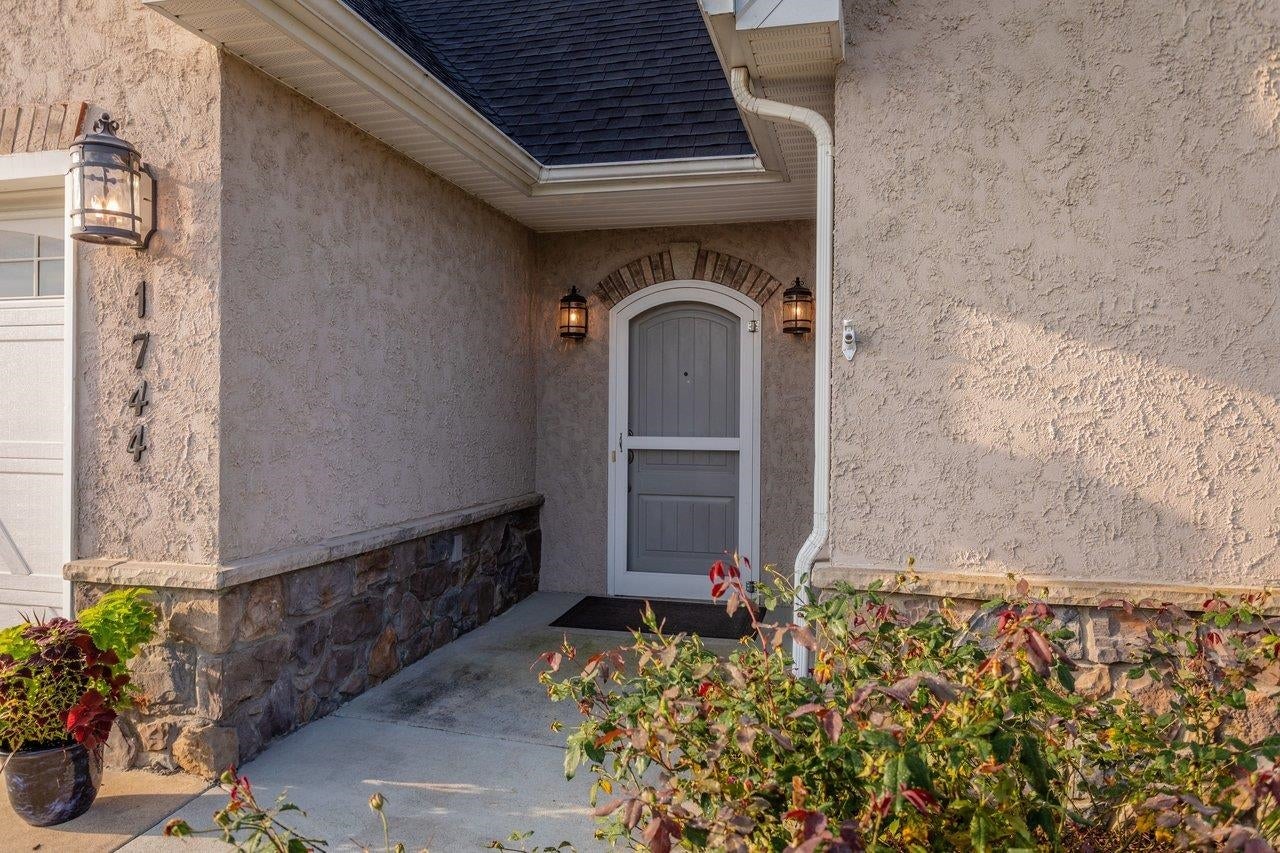 1744 HERITAGE ESTATES CIR