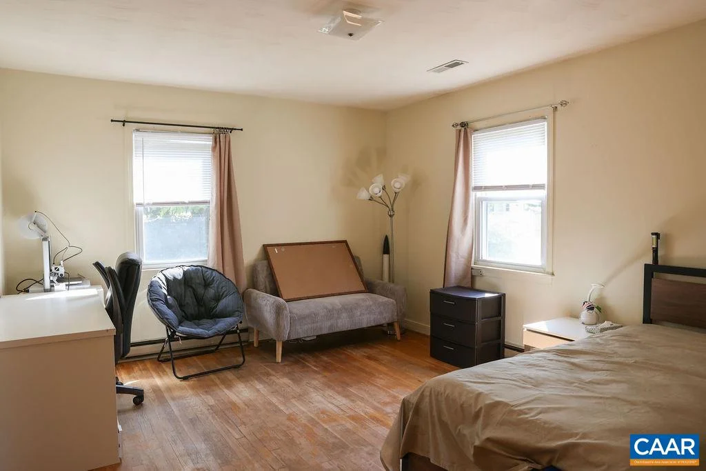 112 Harmon St