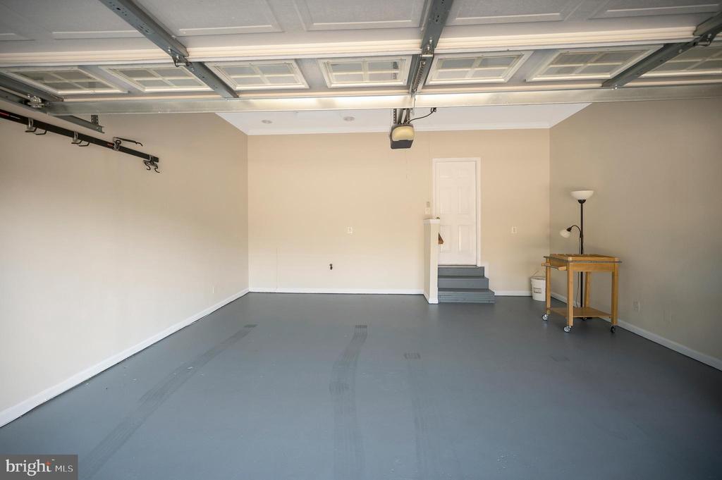 Fredericksburg, Virginia 22407, United States, 4 Bedrooms Bedrooms, ,4 BathroomsBathrooms,Residential,Active,204456