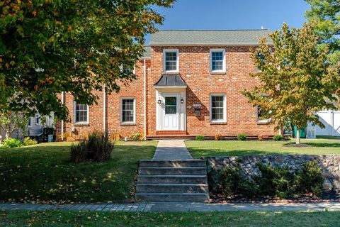Photo of 215 Crompton Rd, Waynesboro, VA 22980 (MLS # 670081)