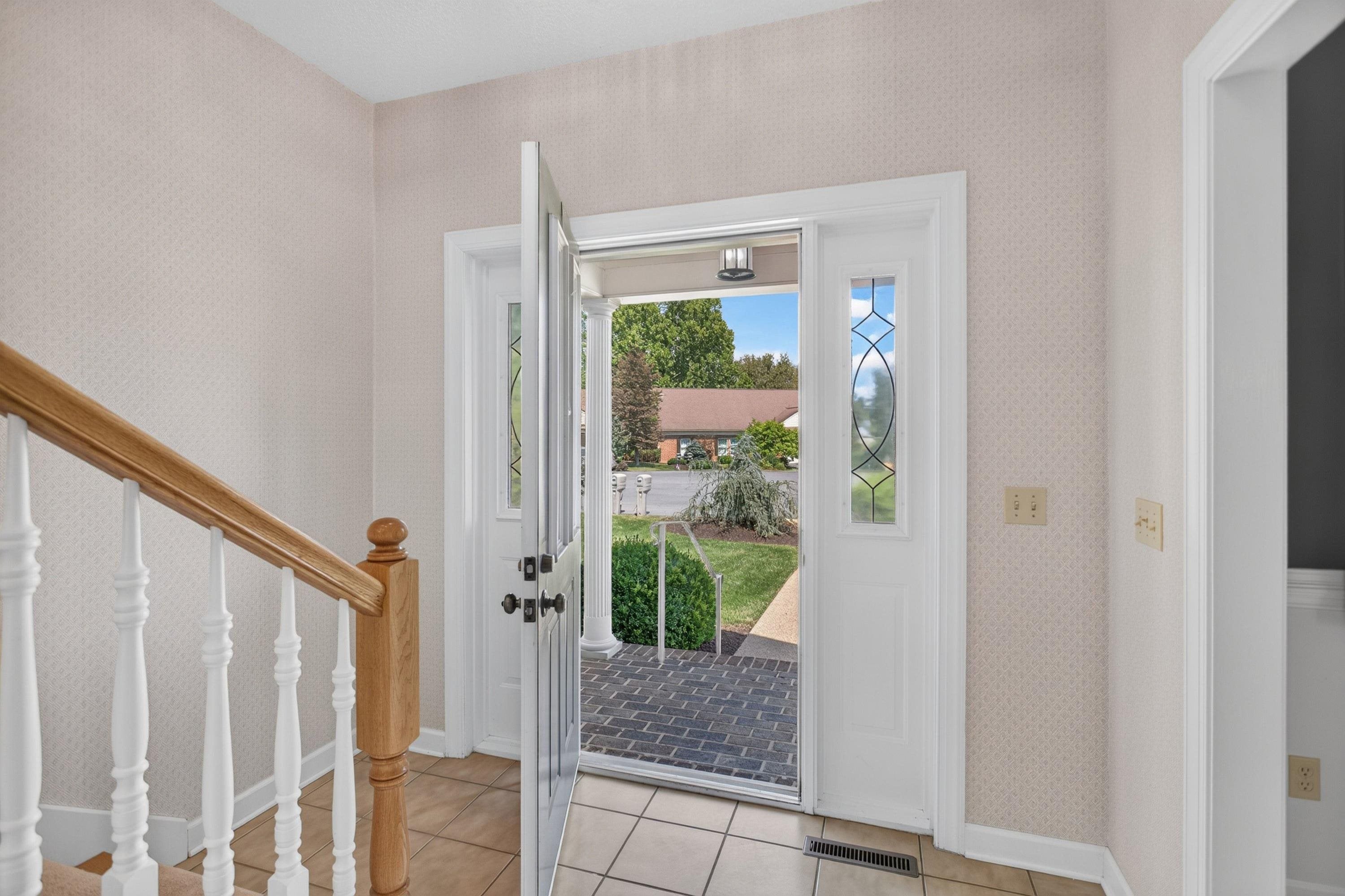 3395 MANNHEIM CT