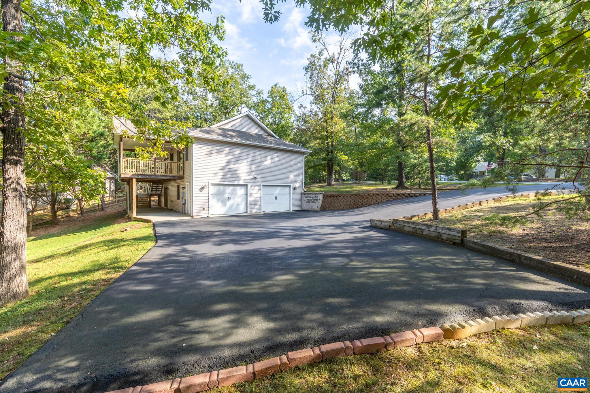 2 BASKIN CT