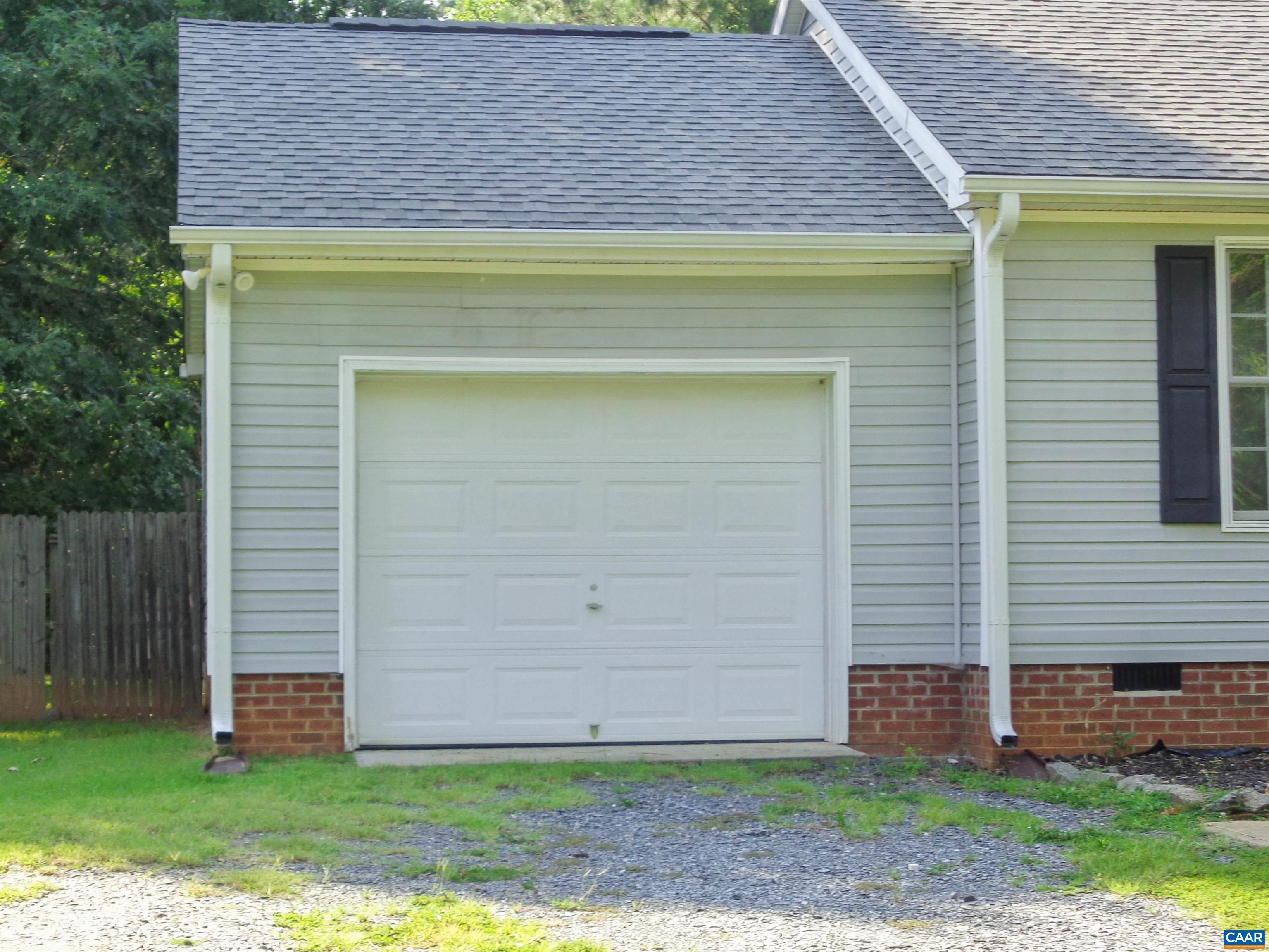 17 BOLLING PL