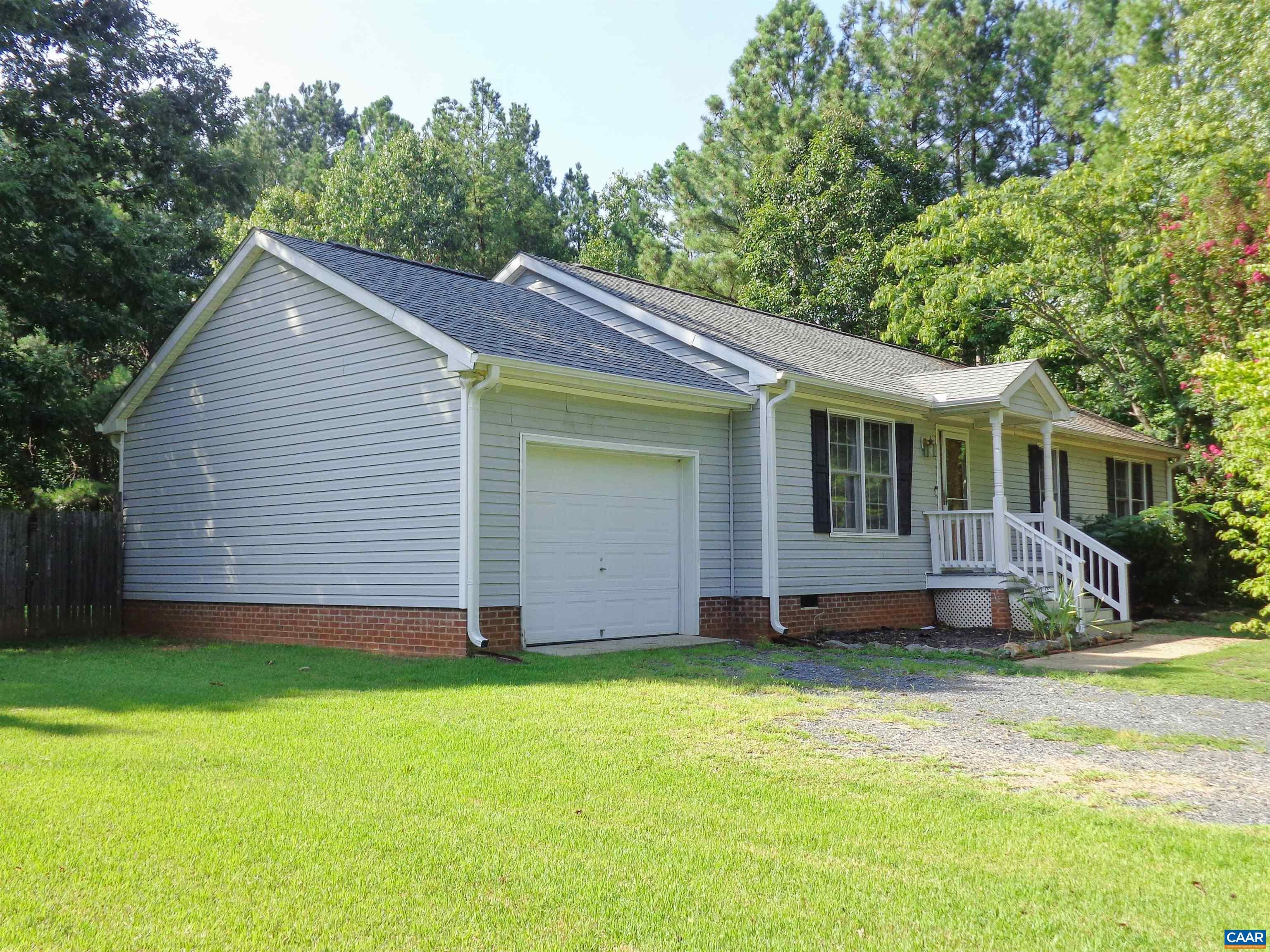17 BOLLING PL