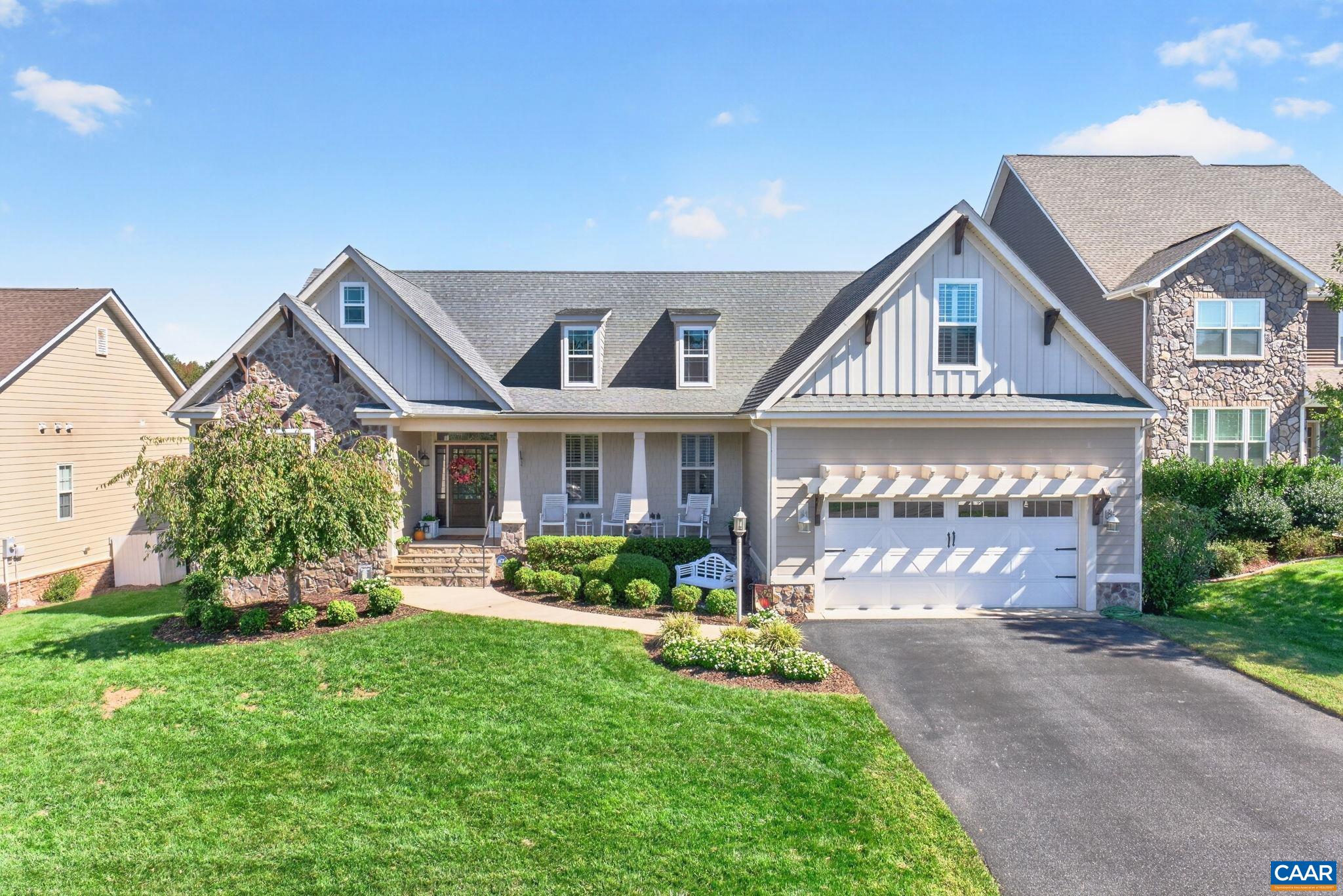 185 HIGHLAND CIR