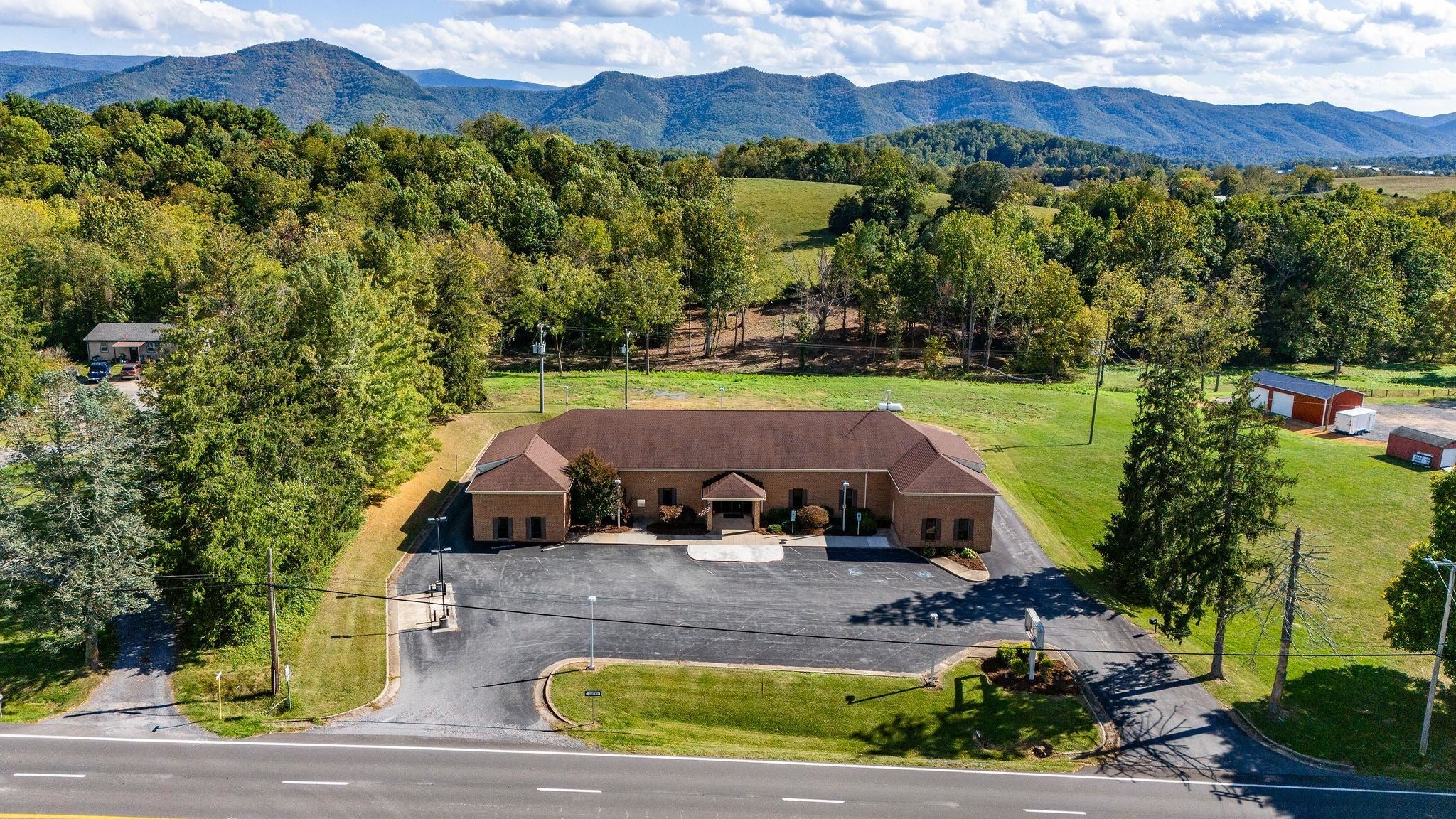 5874 N LEE HWY