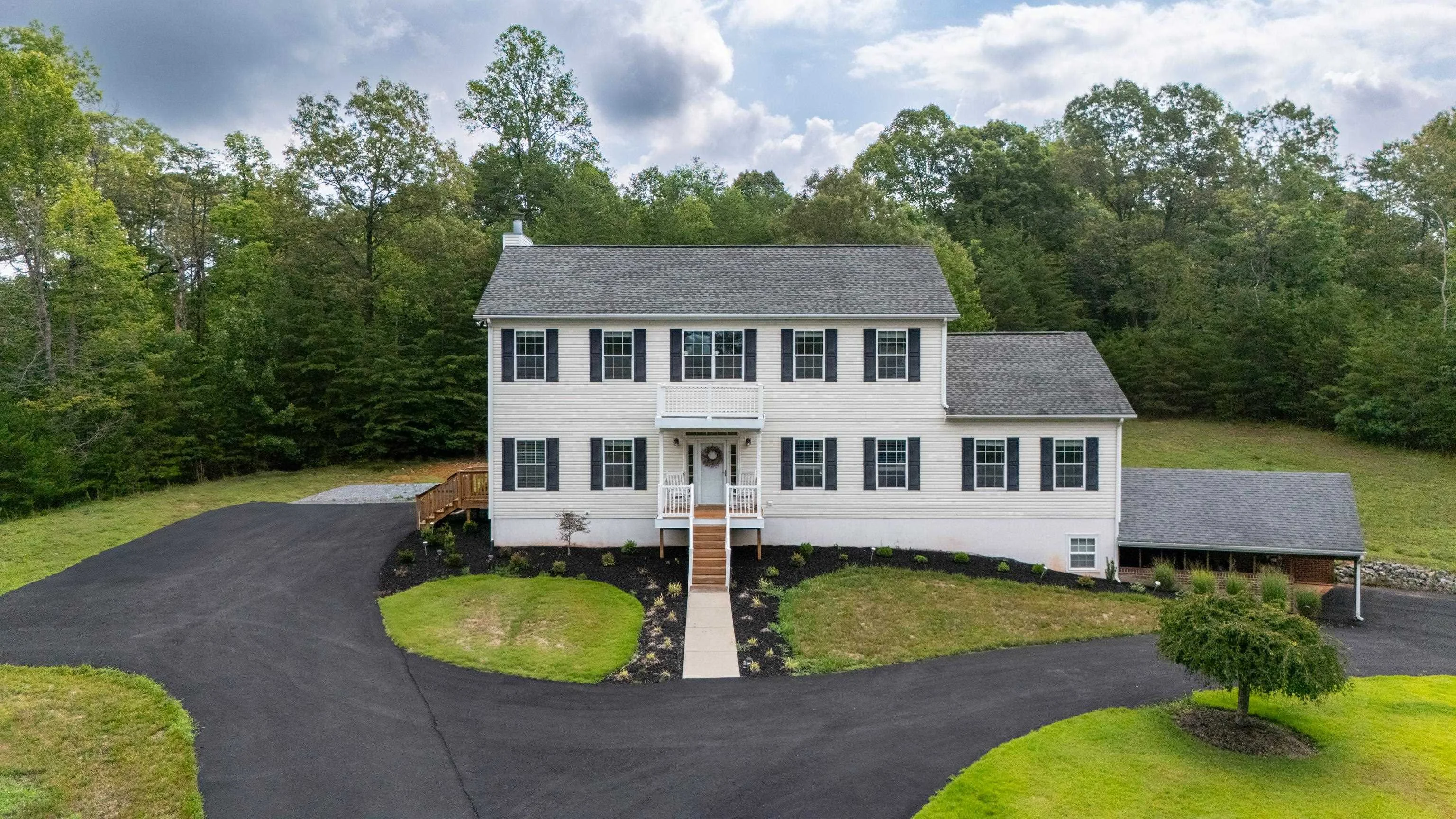 17 Pine Ridge Rd, Faber, VA, 22938
