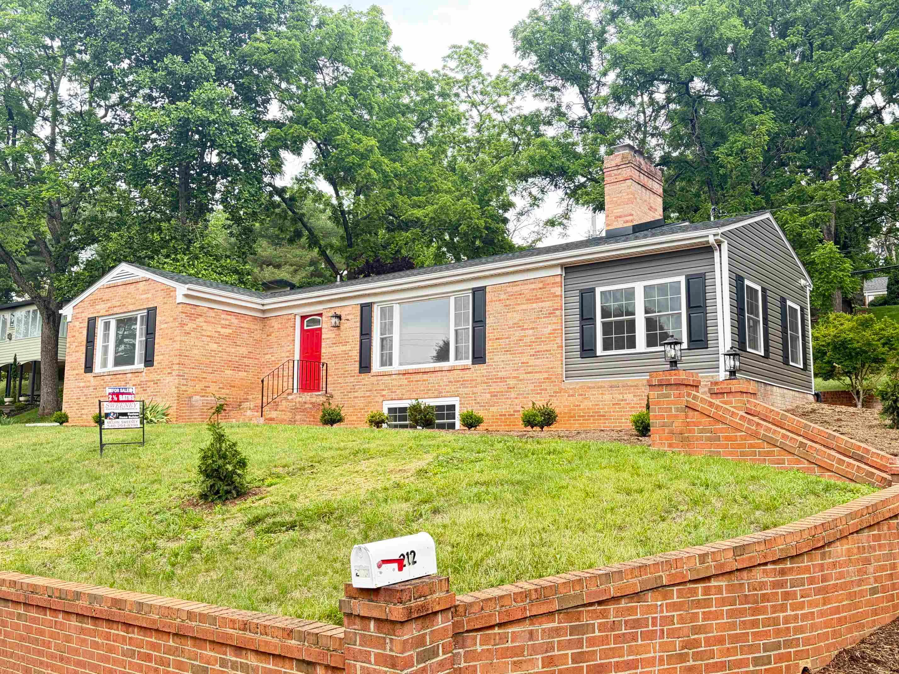 212 Skyland Dr