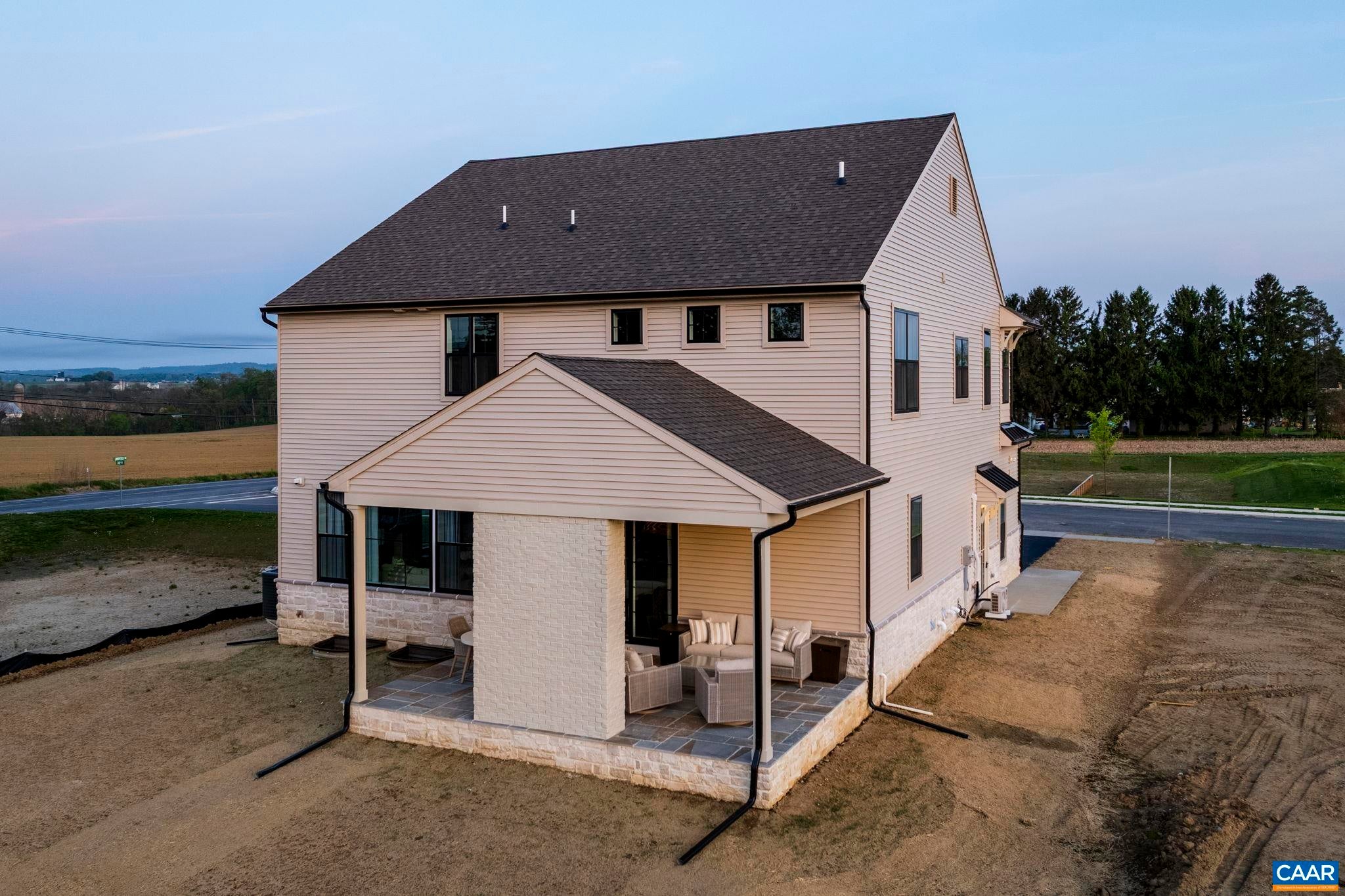 4708 EAGLE POINT CT
