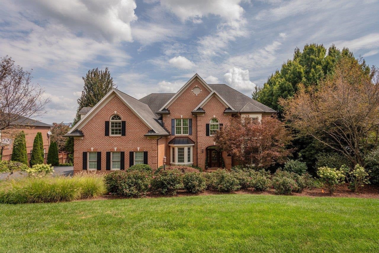 3874 TRAVELER RD