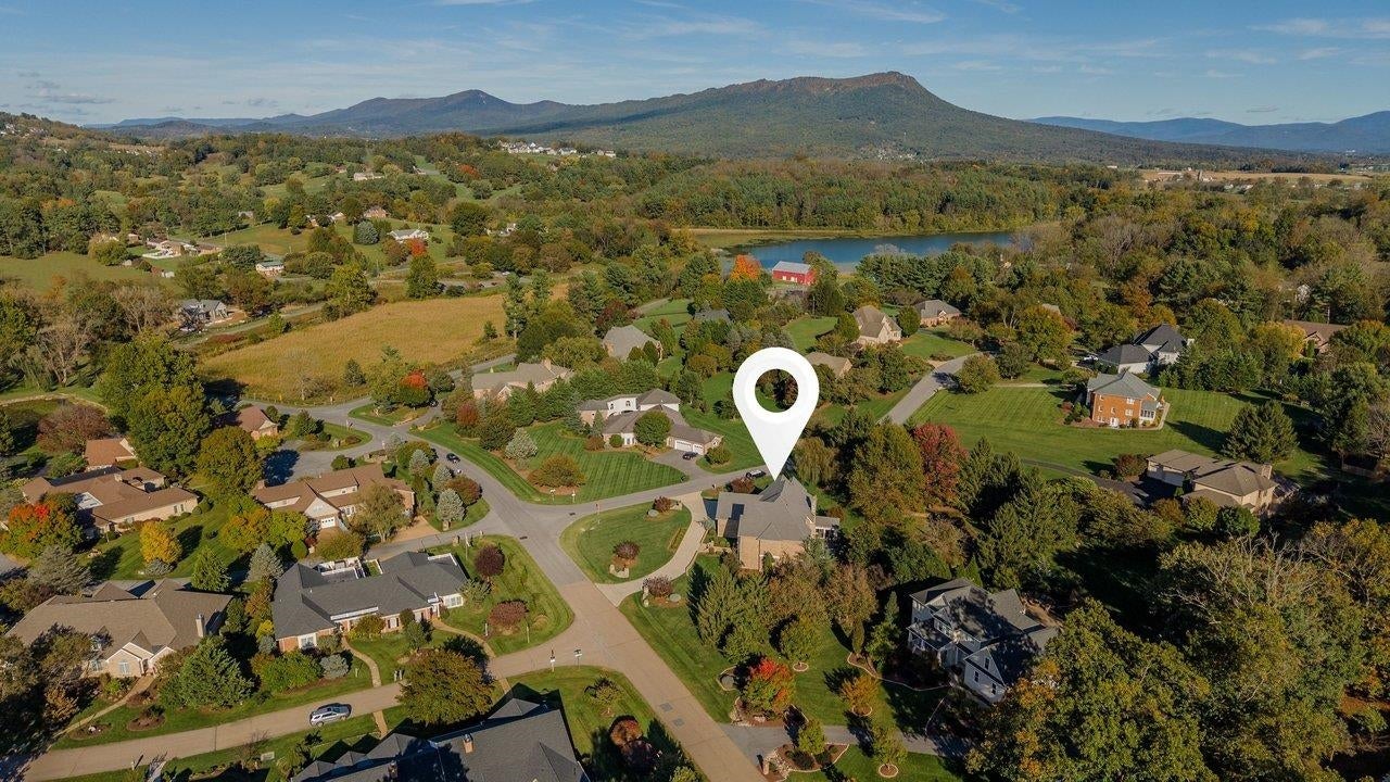 3409 LAKE POINTE DR