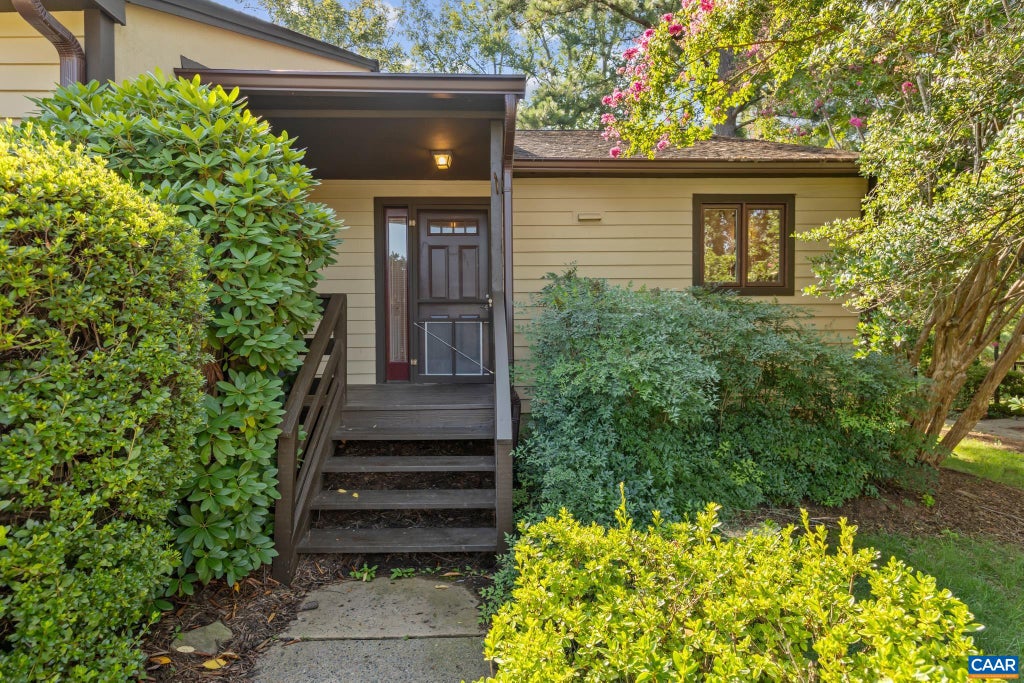 Photo of 1259 Branchlands Dr, Charlottesville, VA 22901 (MLS # 681550)