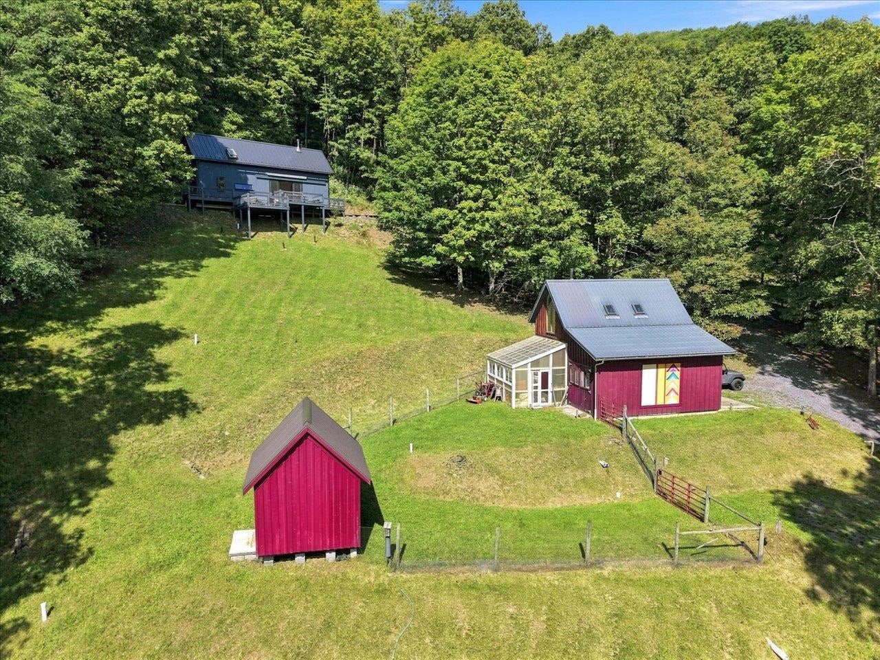 6418 MOUNTAIN TPKE