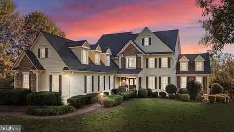 Photo of 12124 Sawhill Blvd, Spotsylvania, VA 22553 (MLS # VASP2036898)