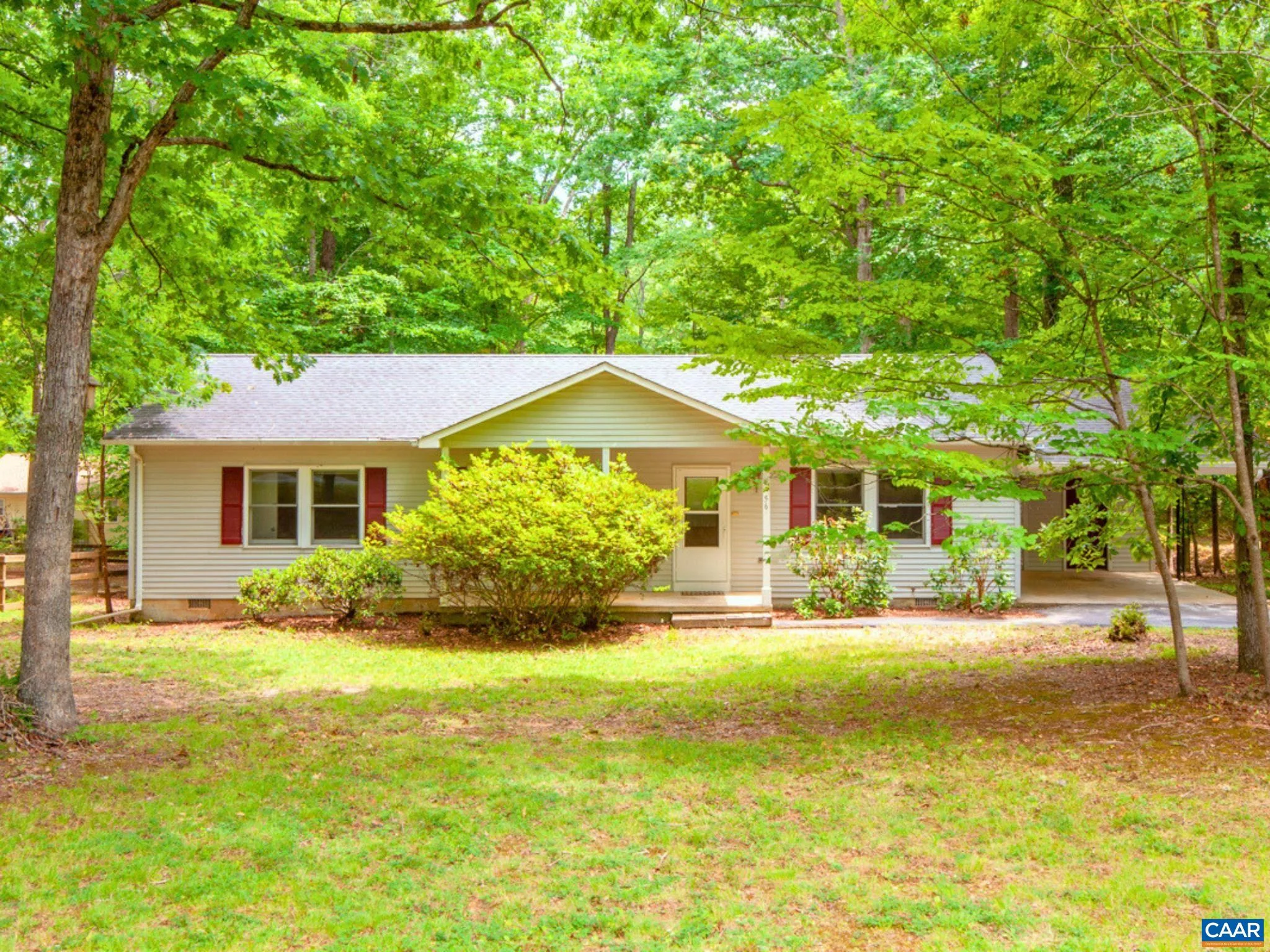 56 Riverside Dr