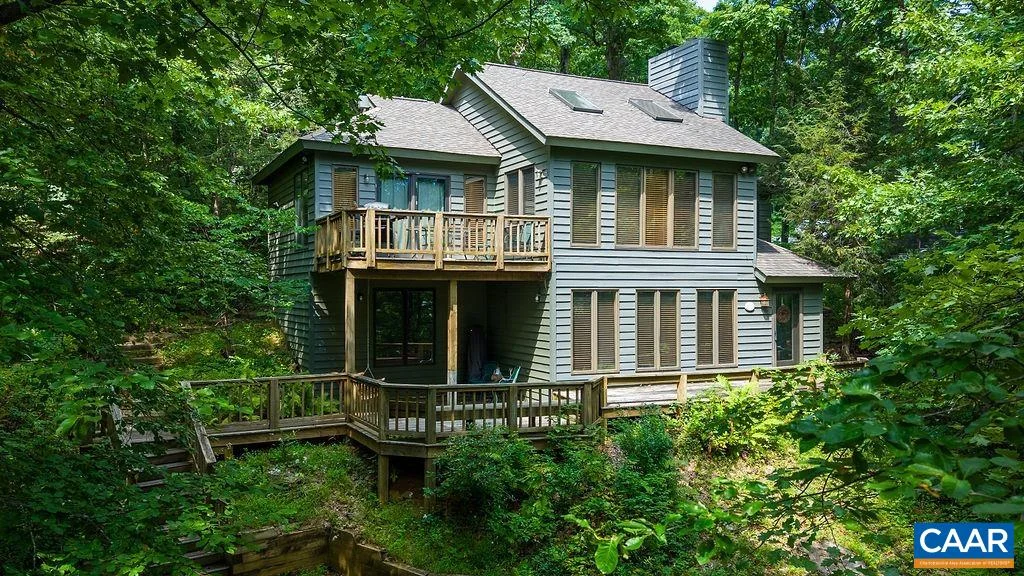 44 Lady Slipper Ln