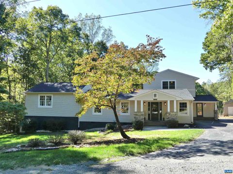 Photo of 4599 Woods Edge Ct, Troy, VA 22974 (MLS # 670012)