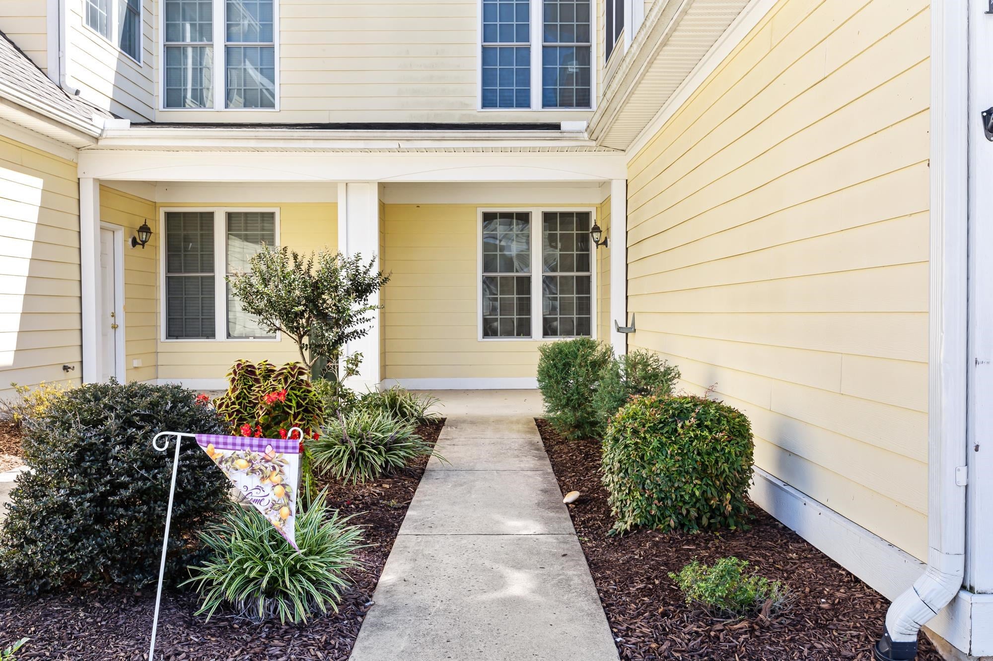 45 WINDGATE CIR 101
