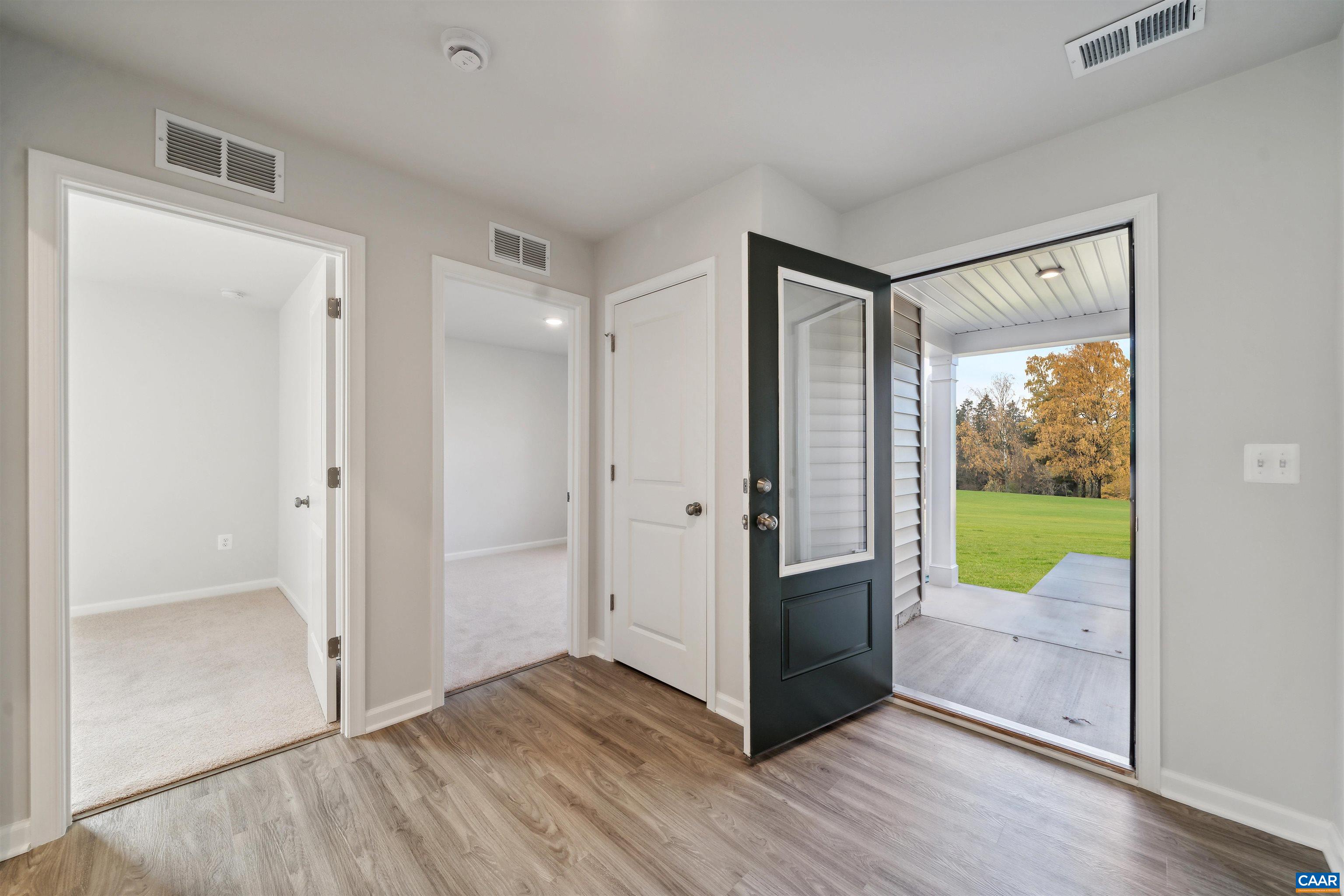 24 CARRS CT