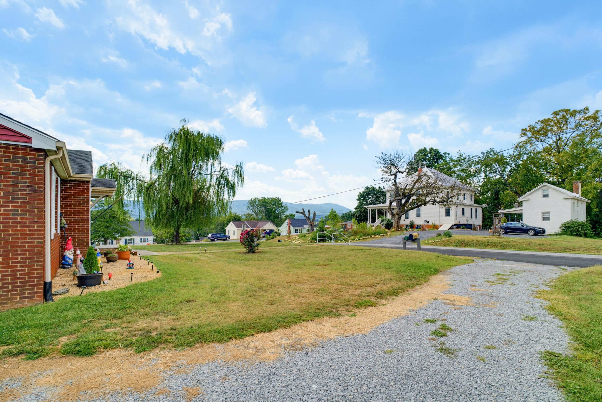 248 STUART AVE